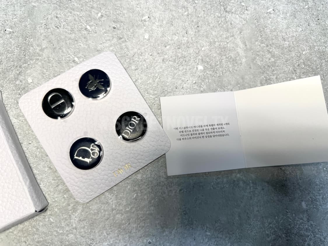 디올뷰티 익스크루시브 핀뱃지 남성 정장 브로치 상품이미지2