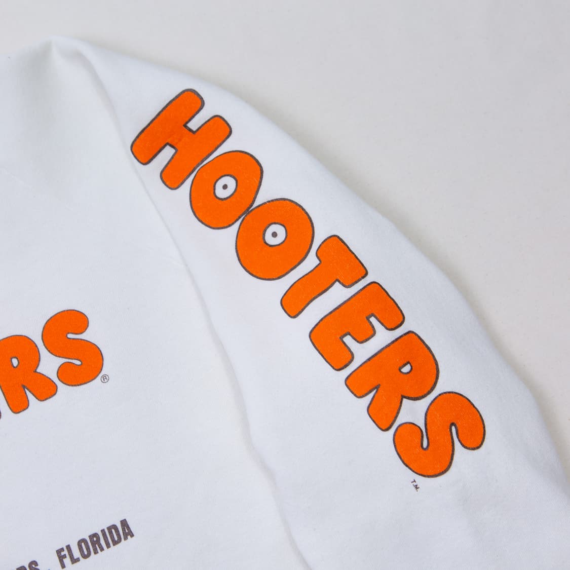 90s Hooters 스웻셔츠 상품이미지4