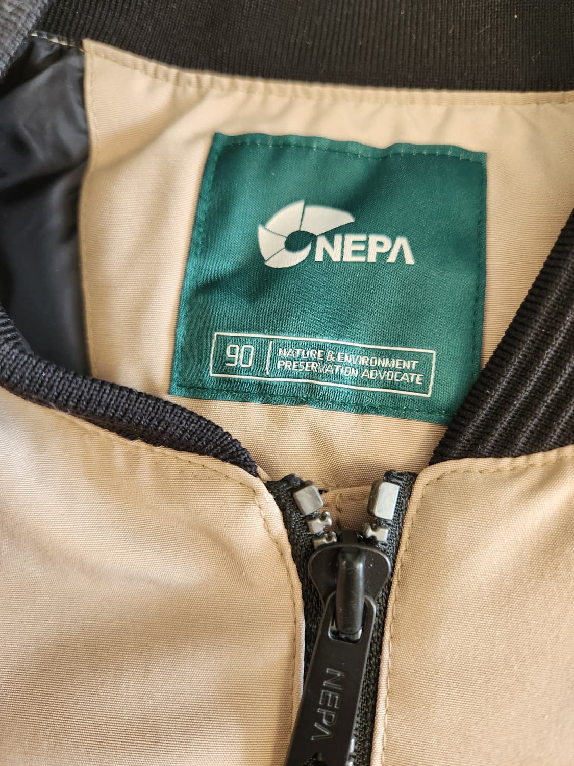 새상품급)네파 베이지 여성 알라스카 라이트 롱 덕다운자켓 사이즈90(s) 상품이미지5