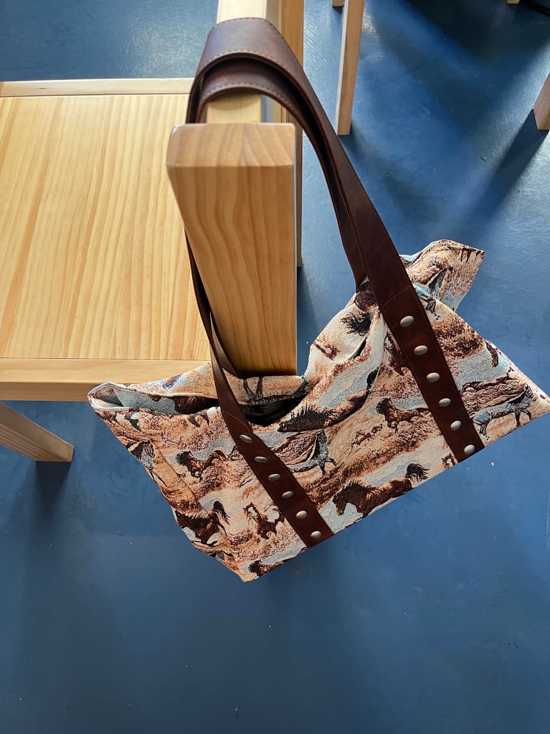 캐미컬스포츠 홀스 빅백 상품이미지3