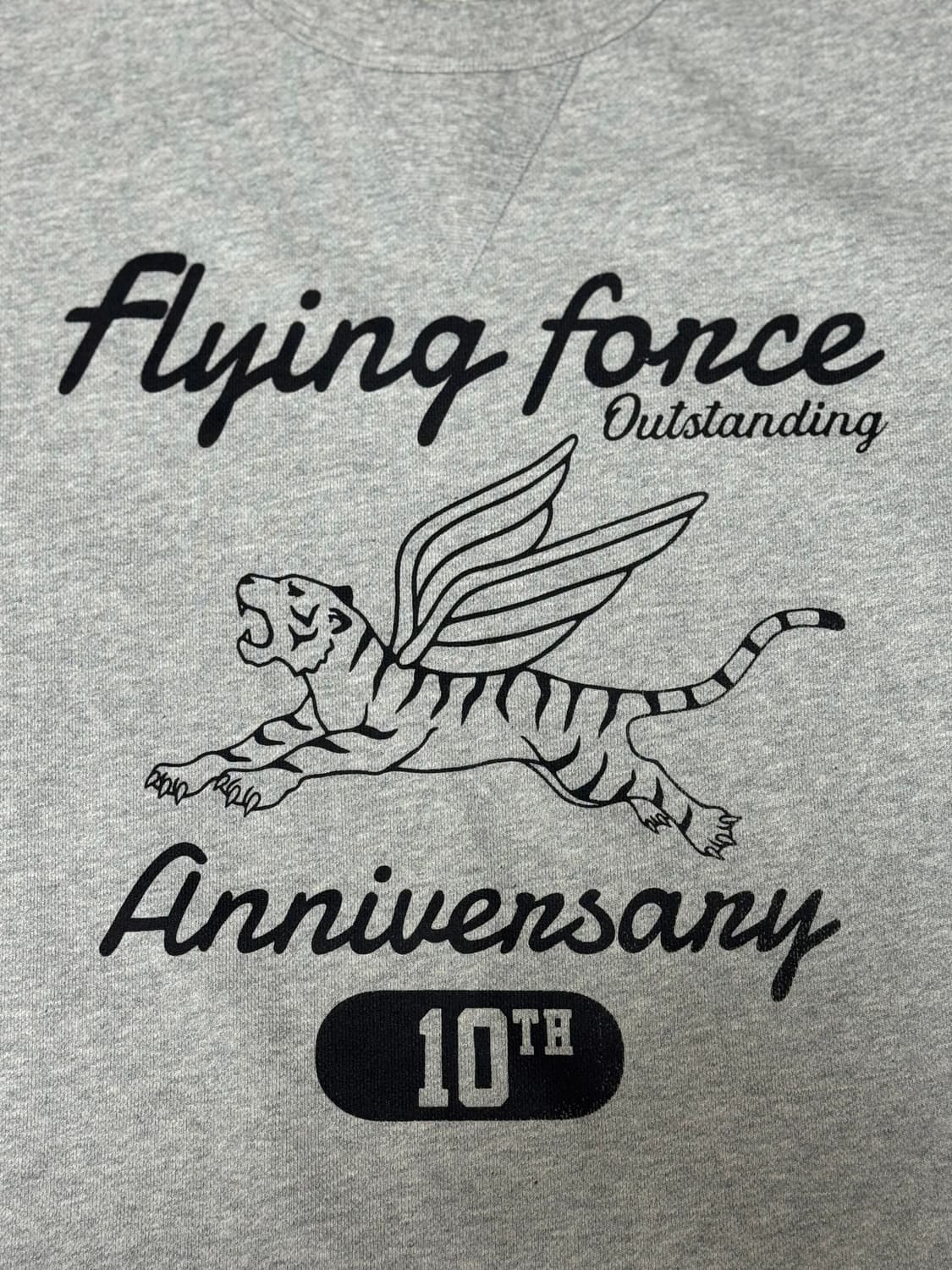 [아웃스탠딩] (10주년 프린팅) 어센틱 컴포트 스웨트셔츠 그레이 상품이미지3