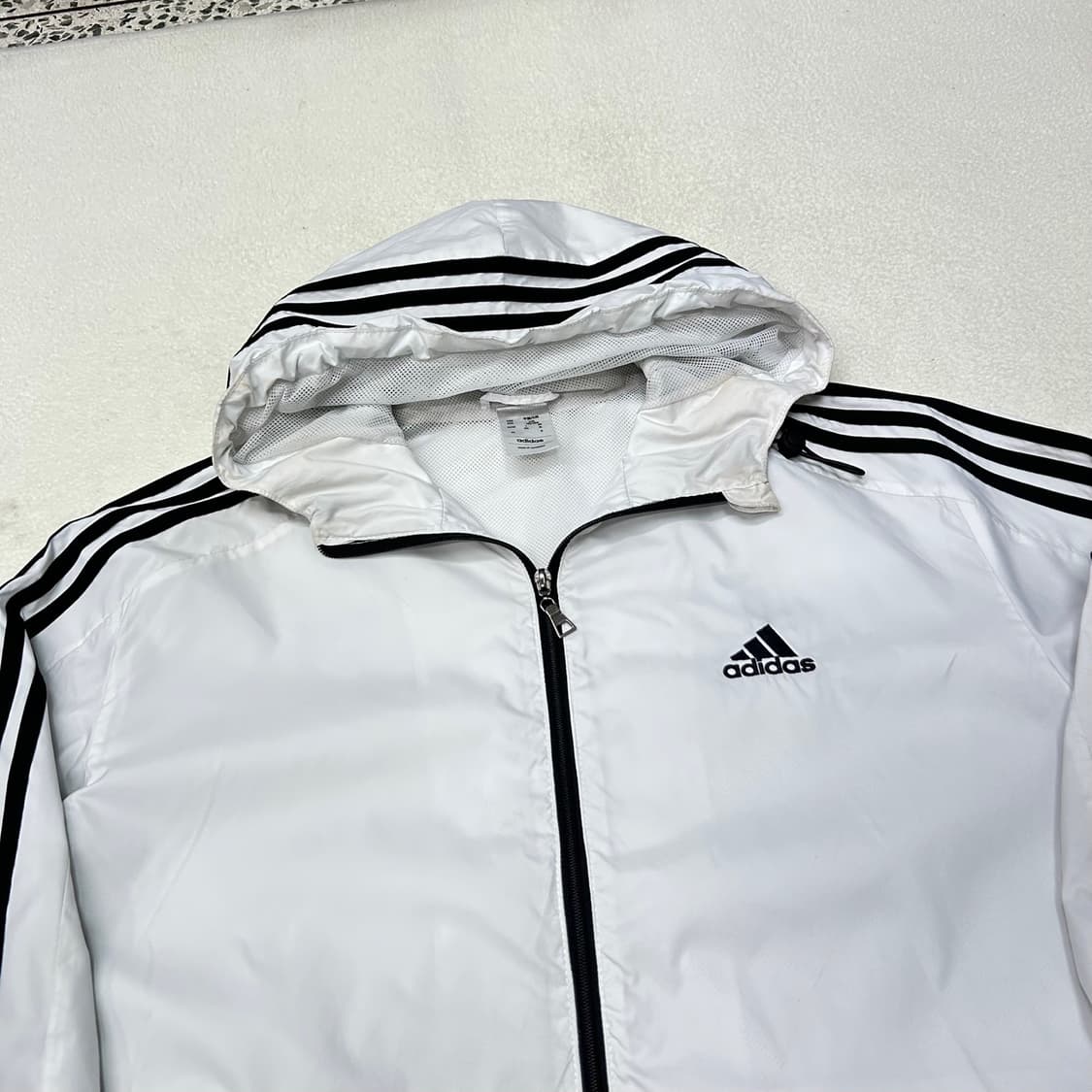 Adidas white windbreak jacket 상품이미지4