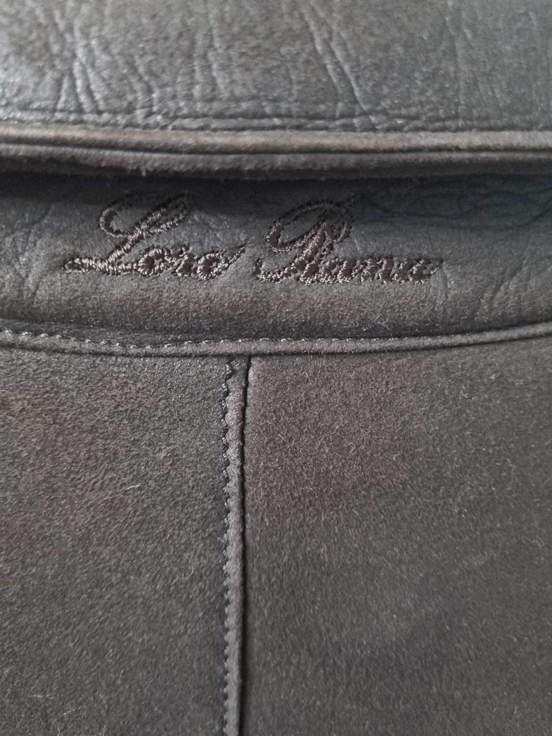 정품) 로로피아나 싱글 히든 버튼 무스탕 상품이미지9