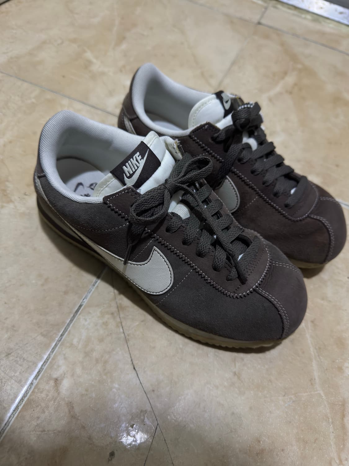 나이키 코르테즈 SE 한글날 바로크 브라운 세일 250 상품이미지3