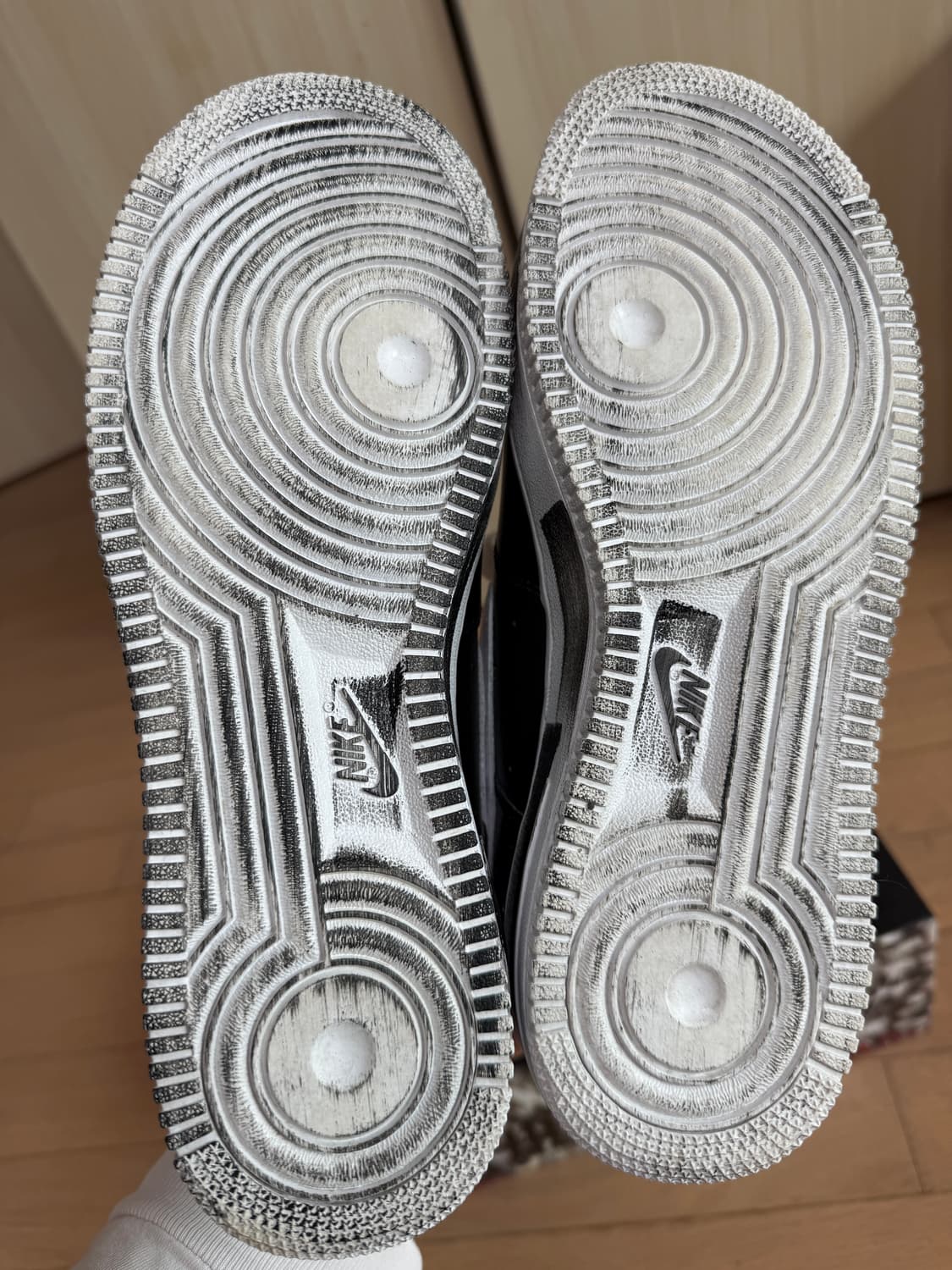 [275] 나이키 피스마이너스원 피마원 에어포스1 로우 파라노이즈 지디 상품이미지9