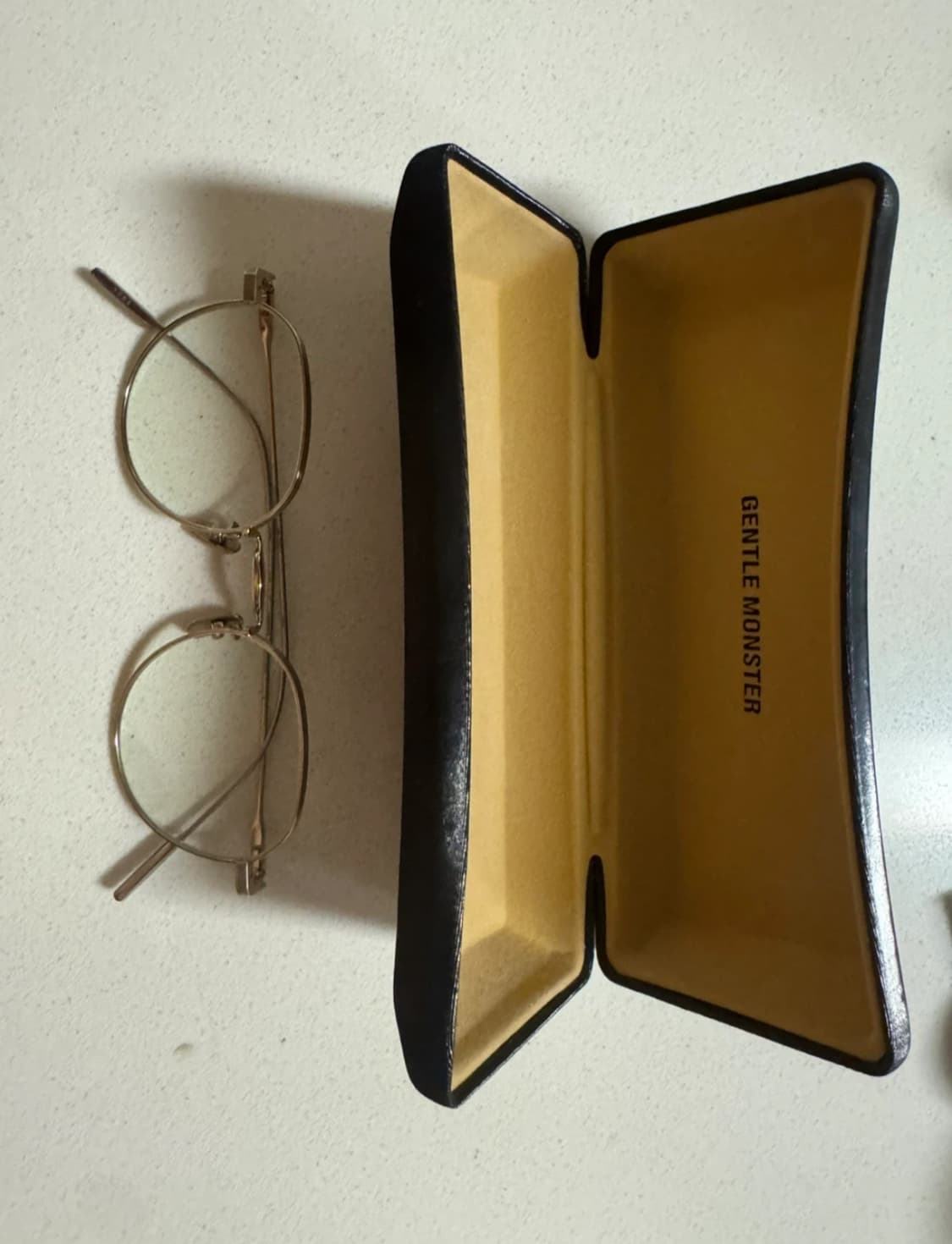 젠틀몬스터 요나 02 상품이미지1