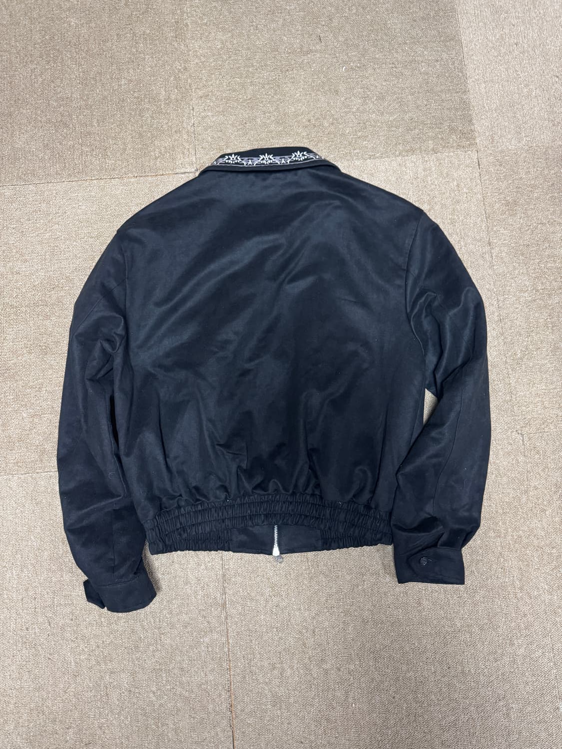 스웨이드 카라 자수 블루종 팝니다 상품이미지2