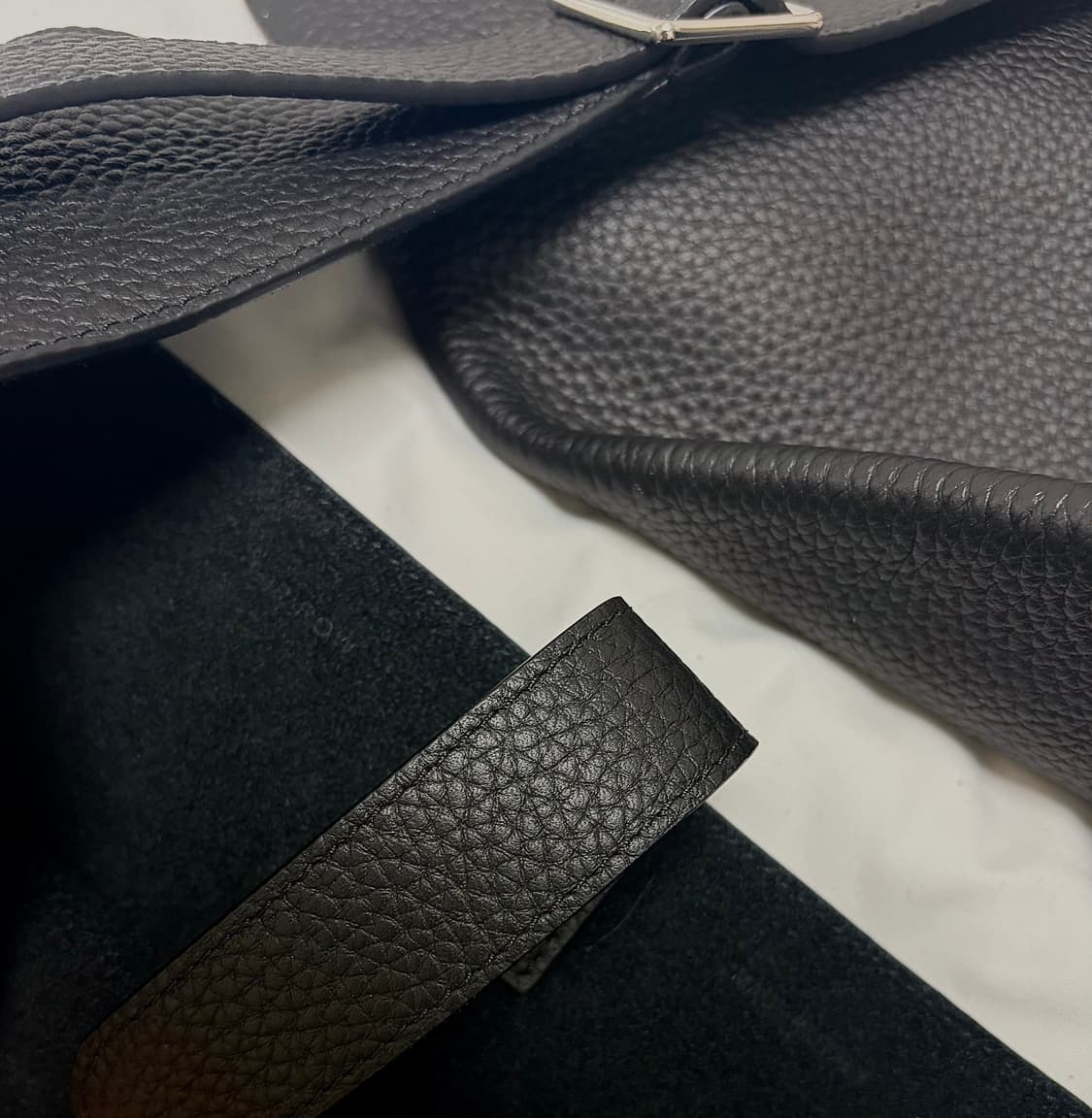 더 로우 블레이크 호보백 블랙 상품이미지5