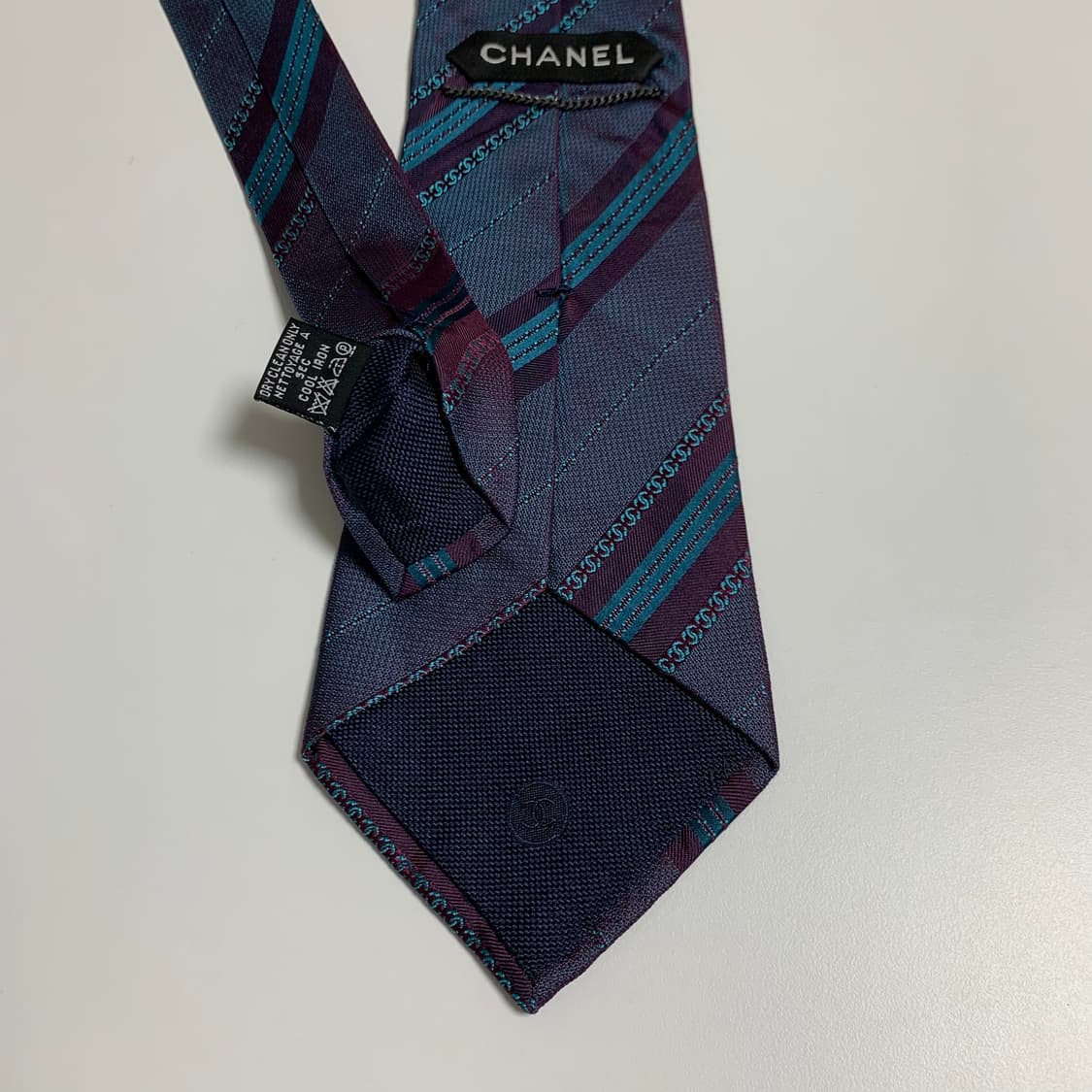 샤넬(CHANEL) 스트라이프 모노그램 명품넥타이 최상급 A 상품이미지6