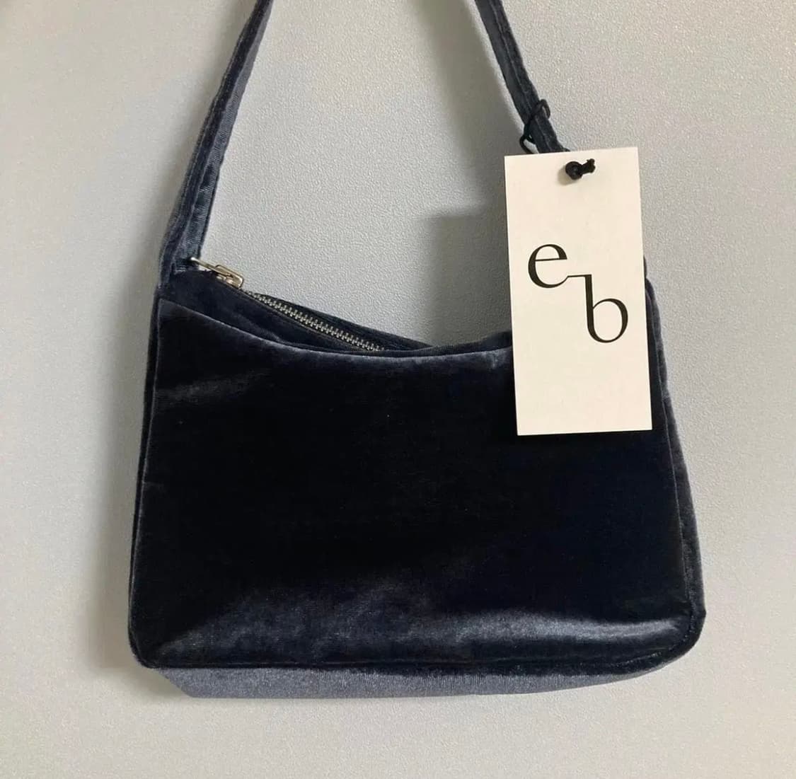 엔조블루스 러시안 블루 벨벳 숄더백 상품이미지1