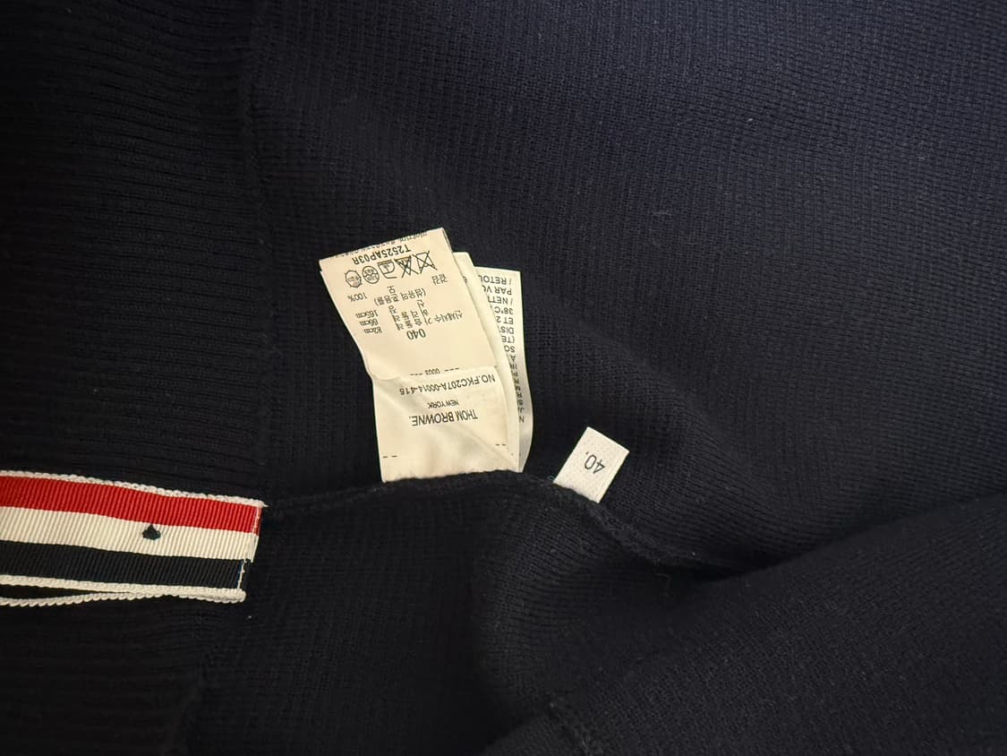 톰브라운 밀라노 클래식 브이넥 가디건 상품이미지3