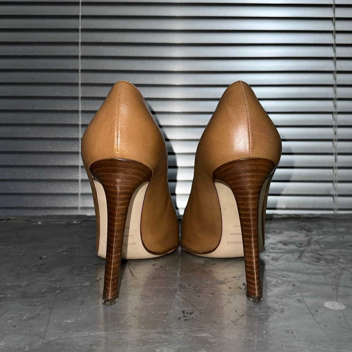 00s 세르지오 로시 가죽 스틸레토 포인트 펌프스 상품이미지4