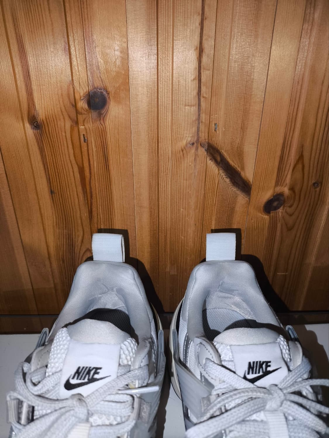 250mm 나이키 V2K 런 서밋 화이트 운동화 상품이미지5