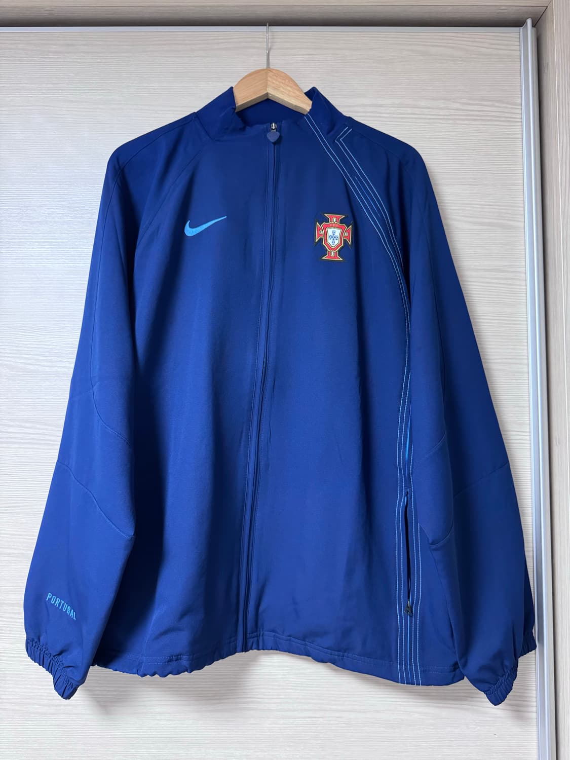 나이키 포르투갈 2004 레트로 사커 레플리카 트랙 자켓 블루 보이드  상품이미지3