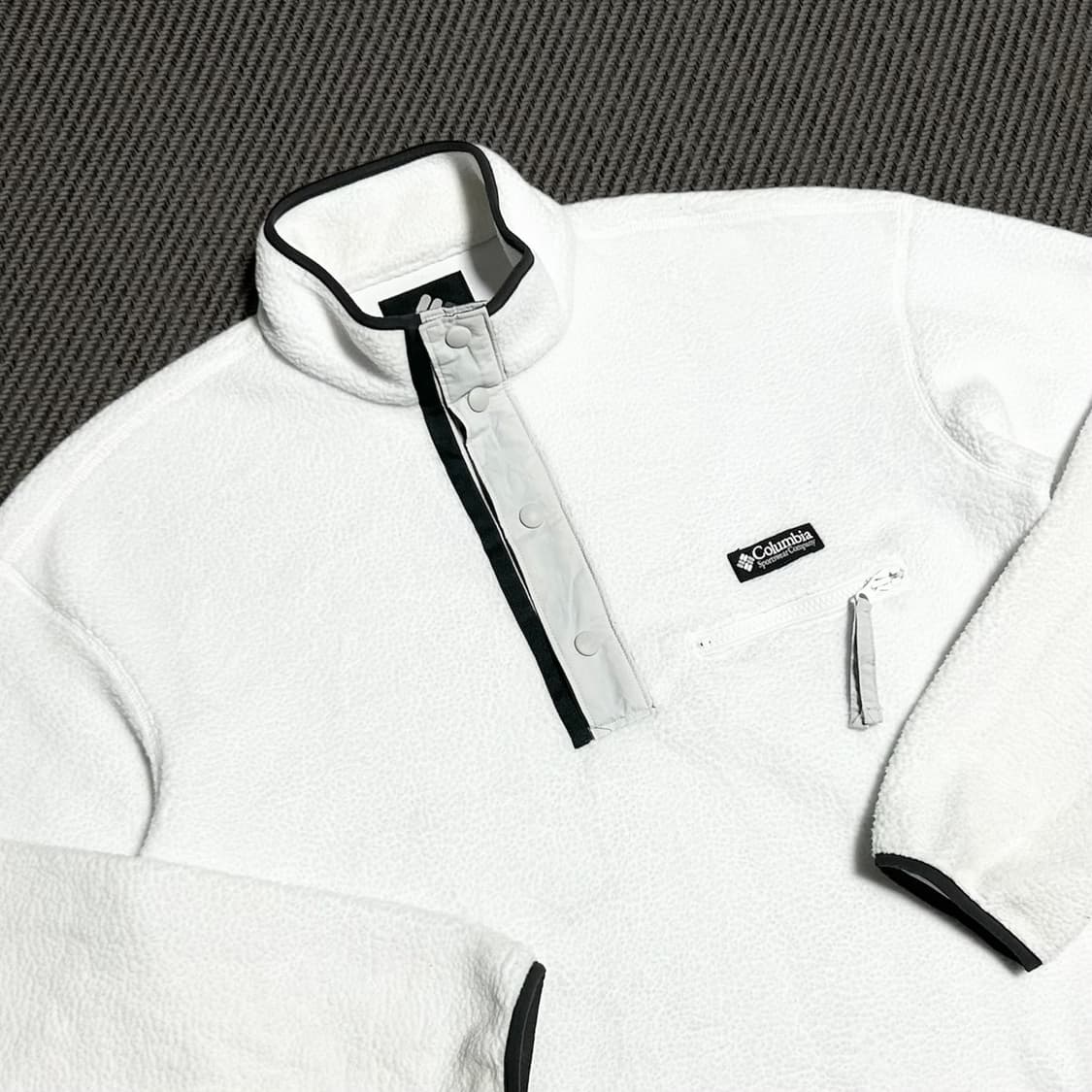 [L] Columbia 컬럼비아 헬베티아 화이트 후리스 풀오버 상품이미지2