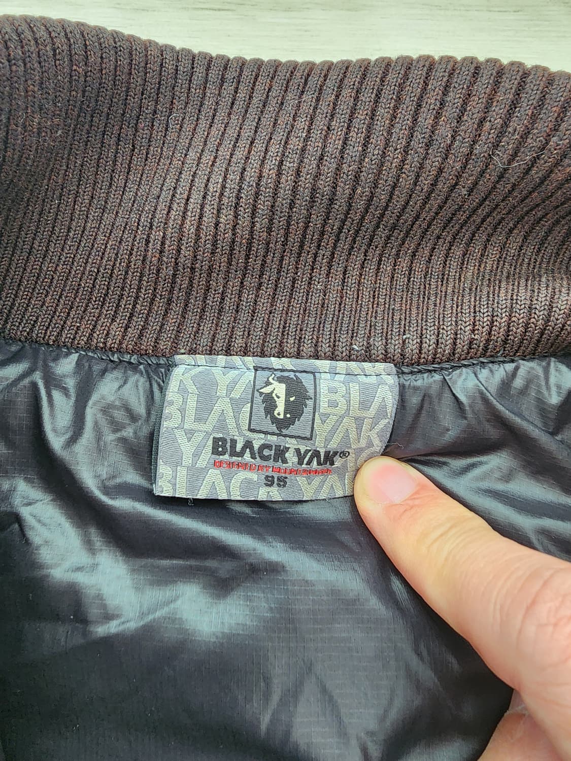 블랙야크 경량 패딩 조끼 팜. (95~100)사이즈 BLACK YAK 상품이미지5