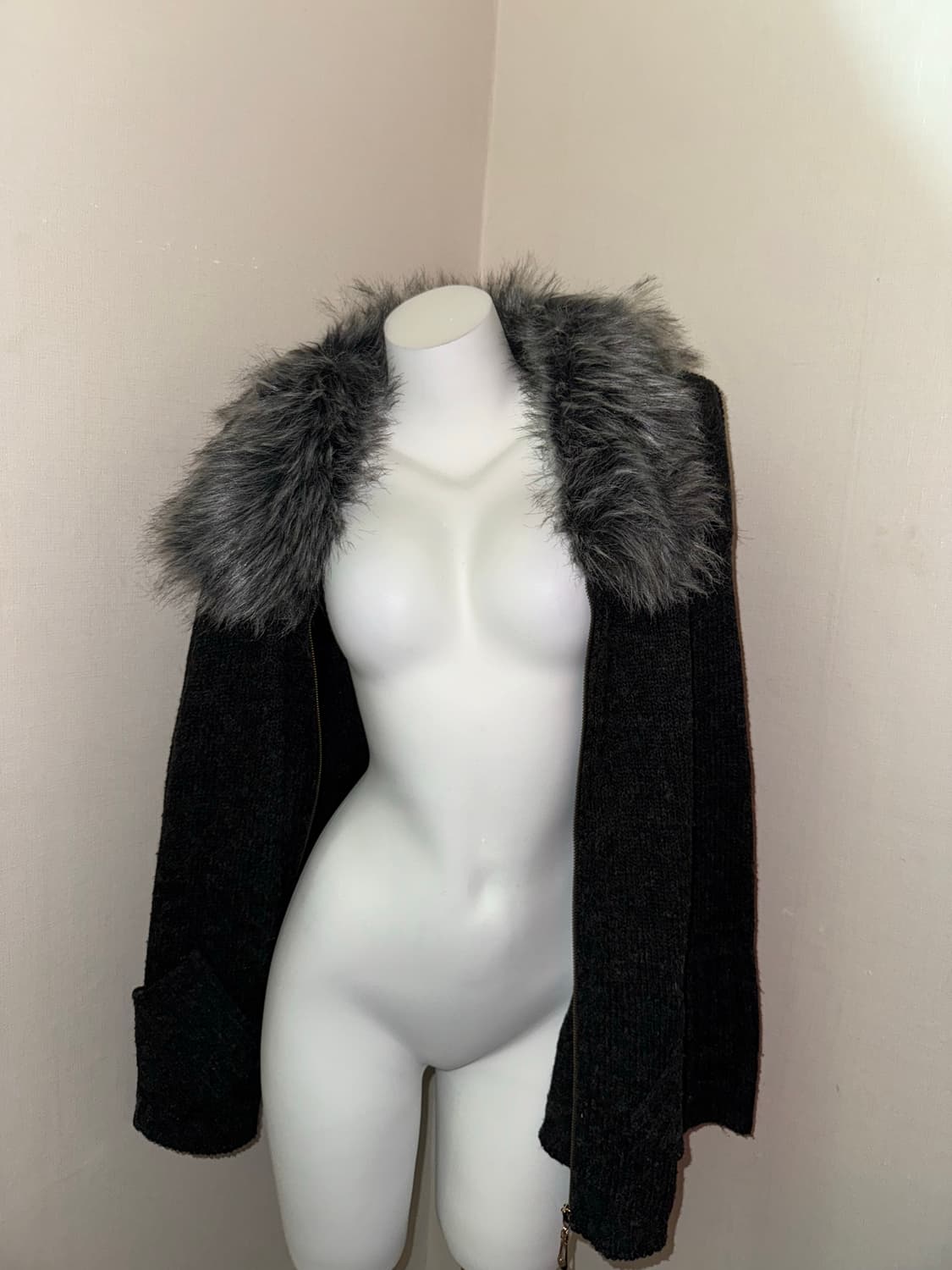 Fur hooded zip-up 상품이미지3