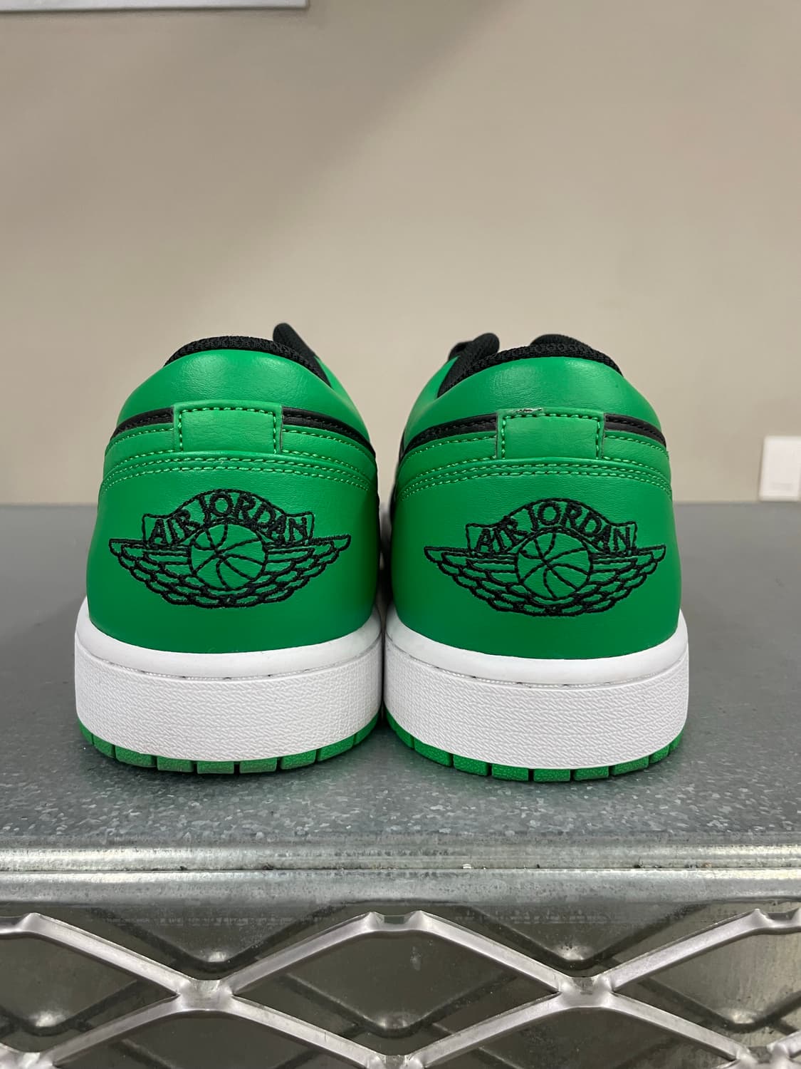 나이키 에어 조던 1 300 상품이미지3