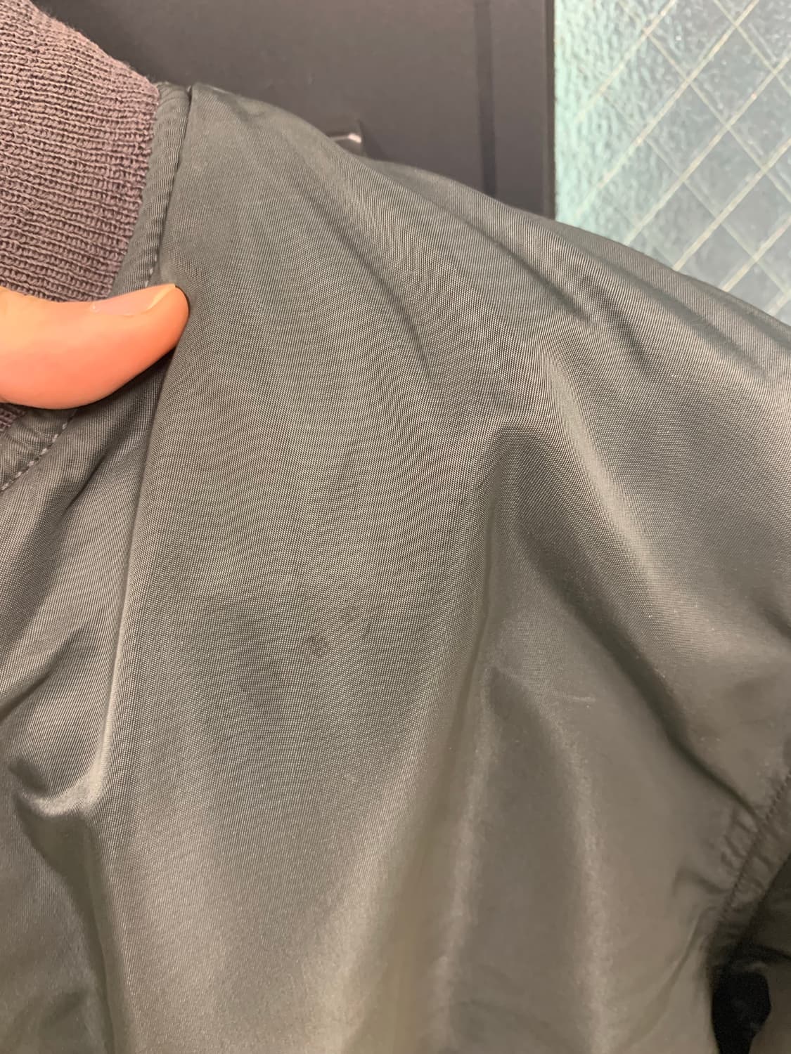 데드스탁급) 알파인더스트리 1968 정밀복각 MA-1 M사이즈 상품이미지5