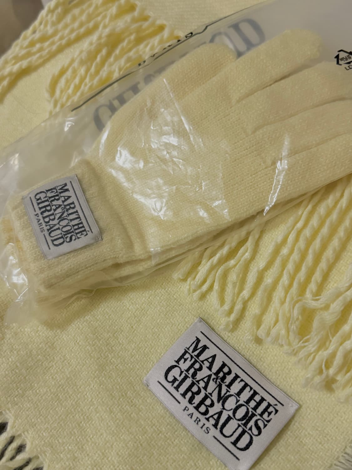 마리떼 프랑소와 저버 Classic Logo muffler yellow  상품이미지6