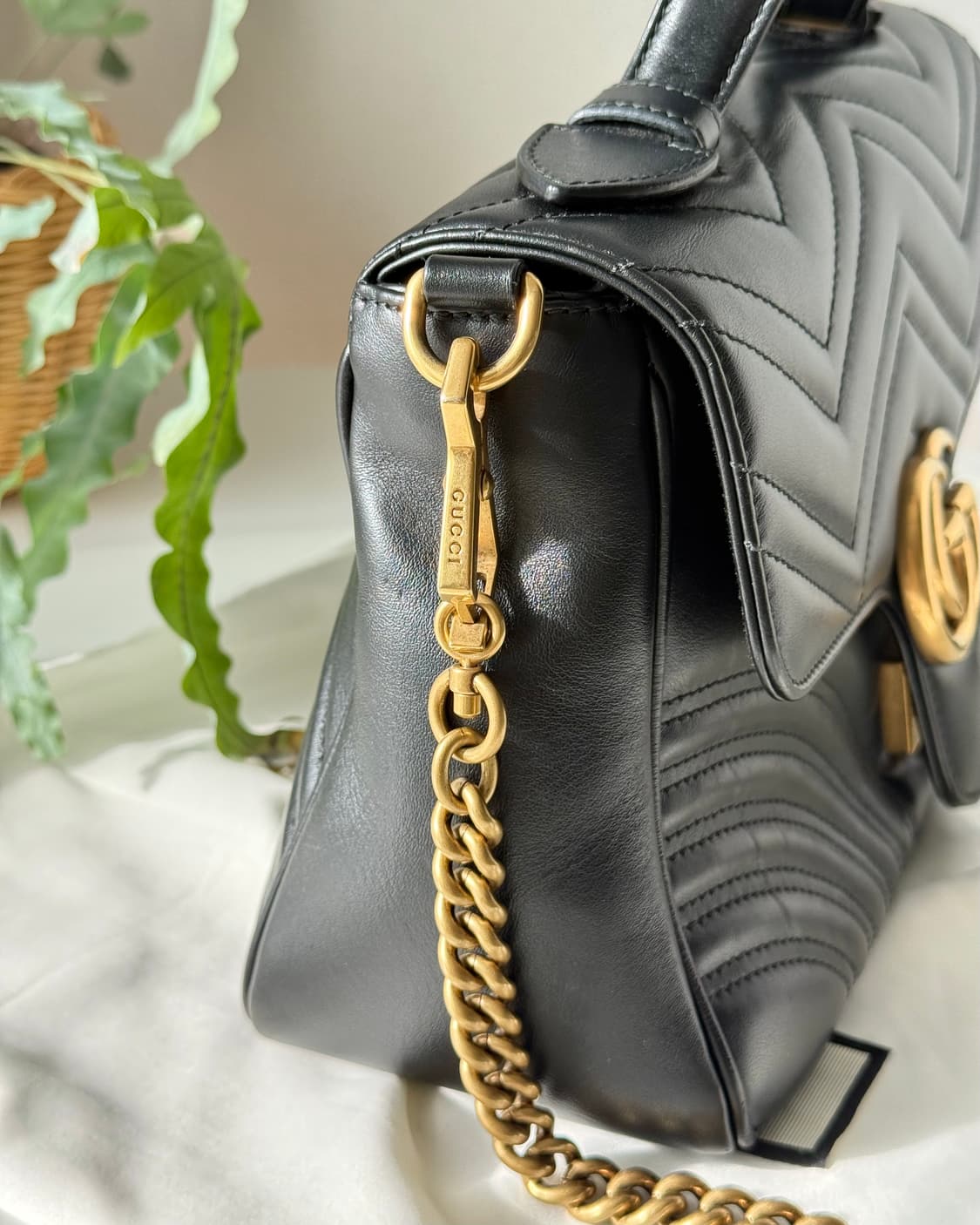 구찌 GG 마몽 마틀라세 탑 핸들백 상품이미지3