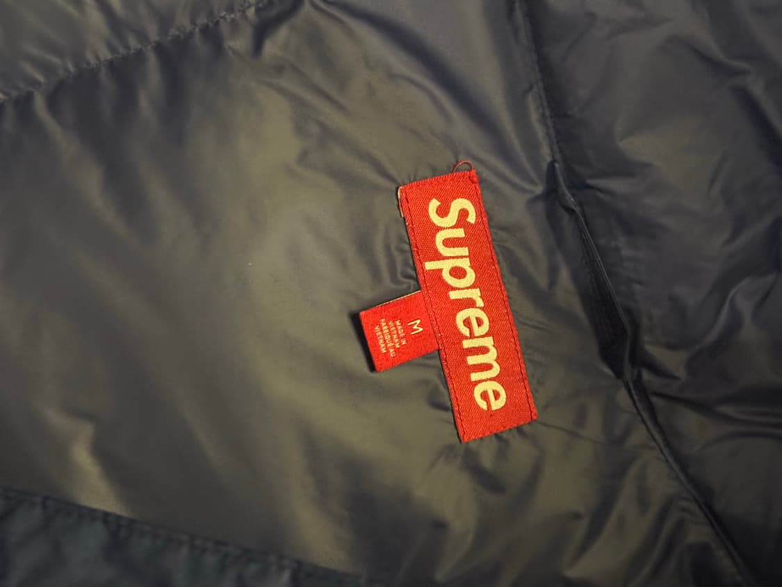 (M) 슈프림 마이크로 다운 하프 집 후드 풀오버 네이비 - 24FW 상품이미지4