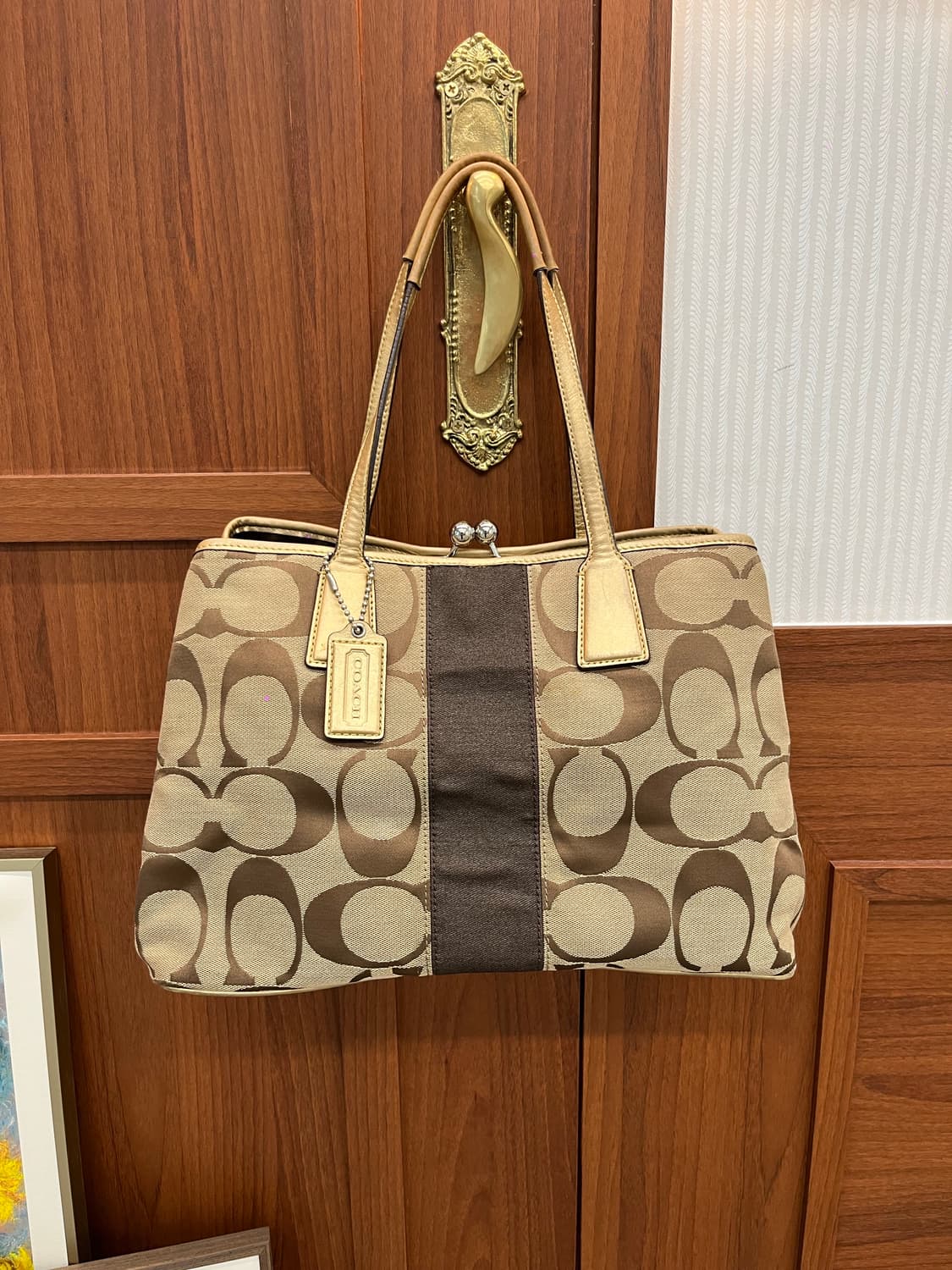 Coach Beige Square Bag 상품이미지1