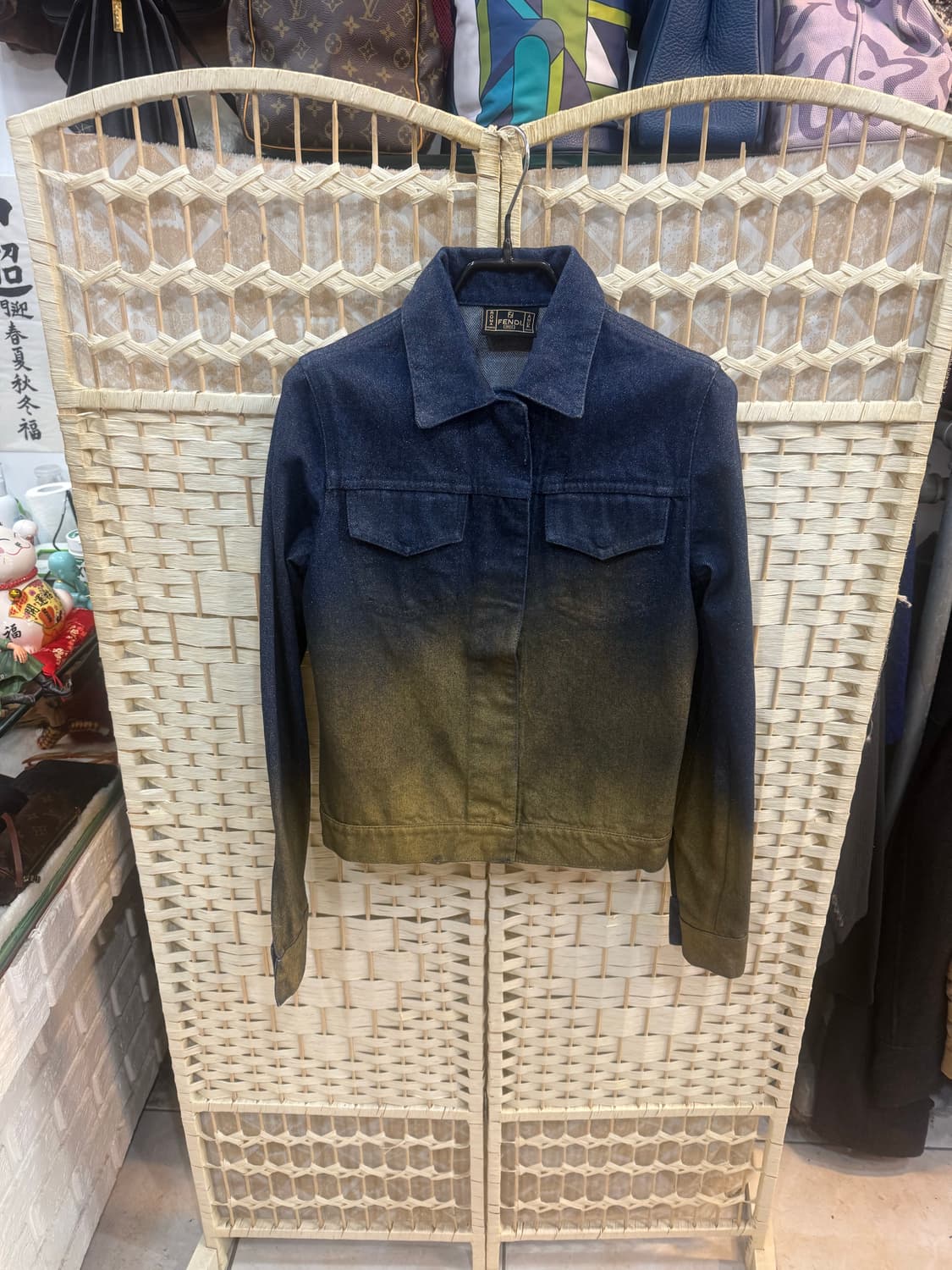 38/44-55 정품 펜디 크롭 데님자켓 팝니다 상품이미지1