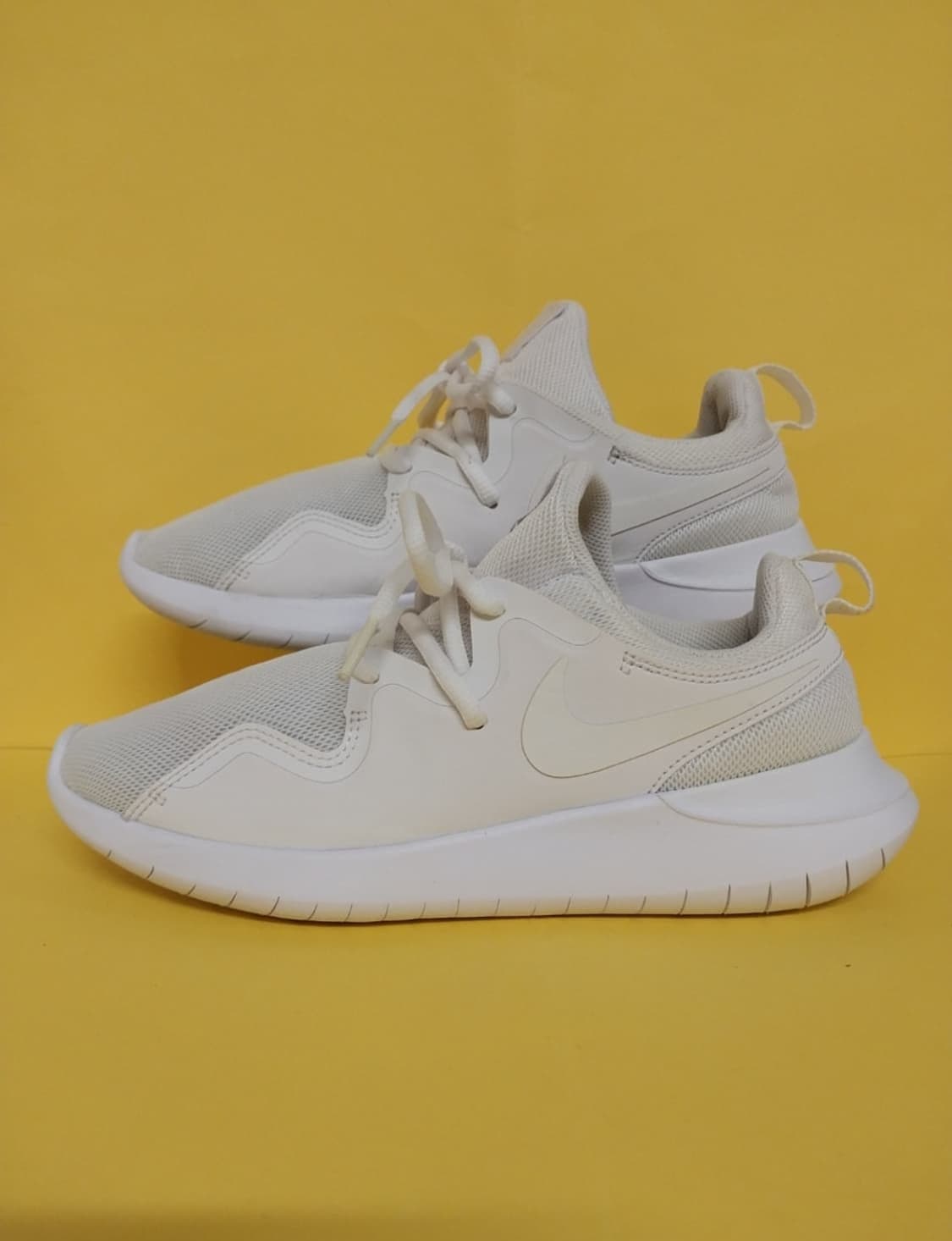 여성 나이키 테센 화이트 운동화 (245) 상품이미지1