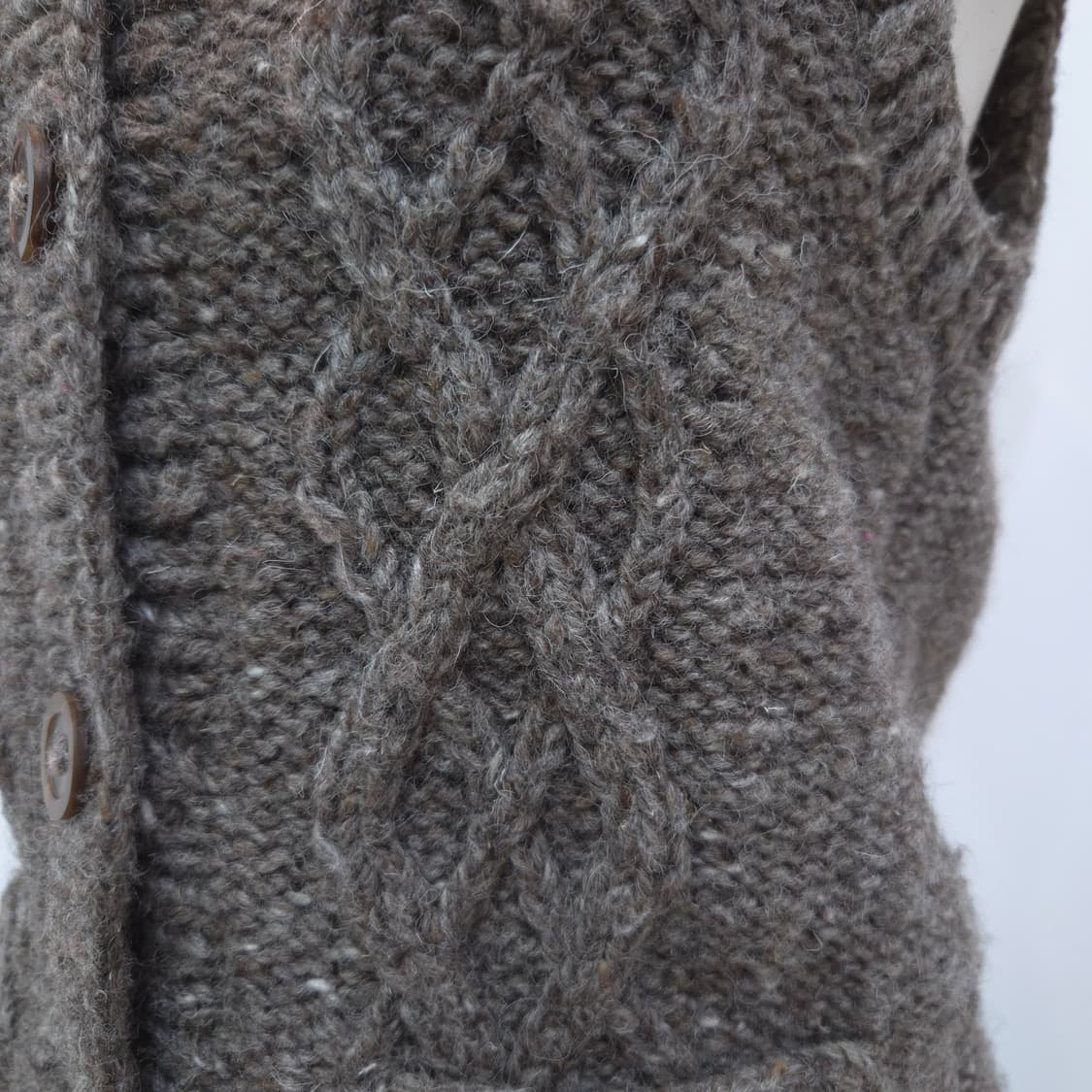 울 케이블 후드 니트 베스트 상품이미지4