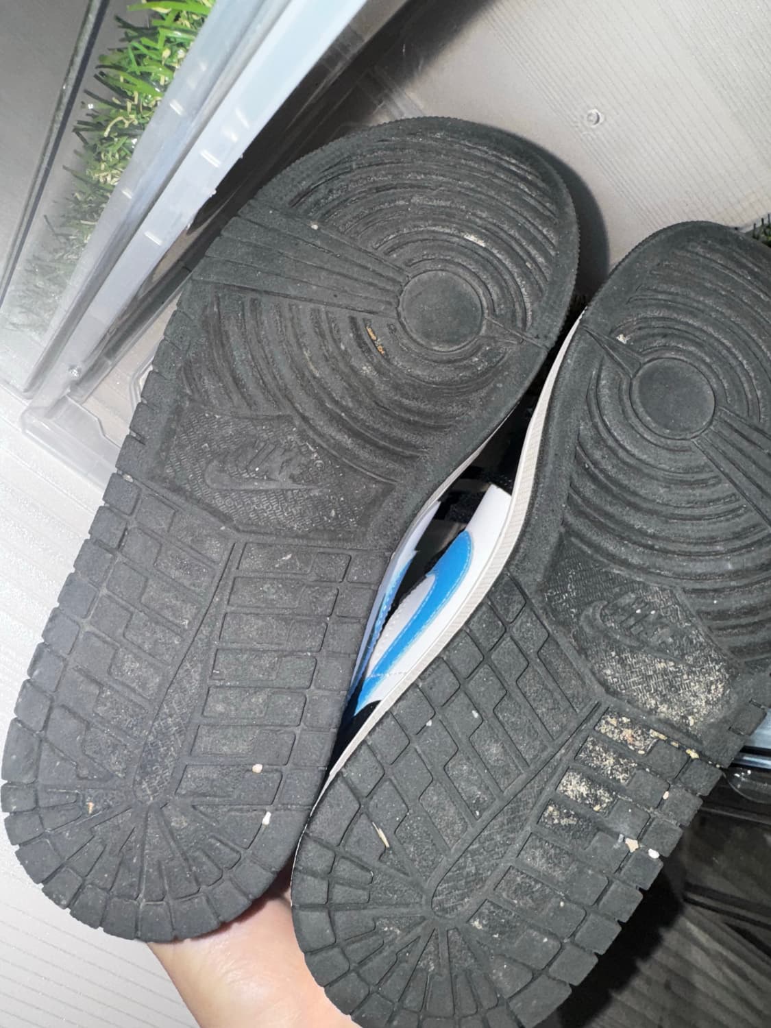 나이키 에어 조던 1 로우 블랙 유니버시티 블루 240 상품이미지4