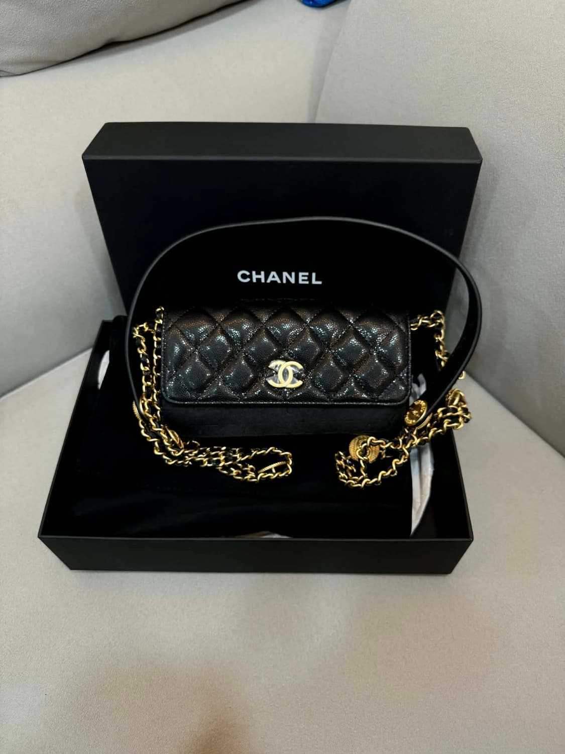 새상품급 샤넬 캐비어 골드 체인 숄더 크로스백   상품이미지1