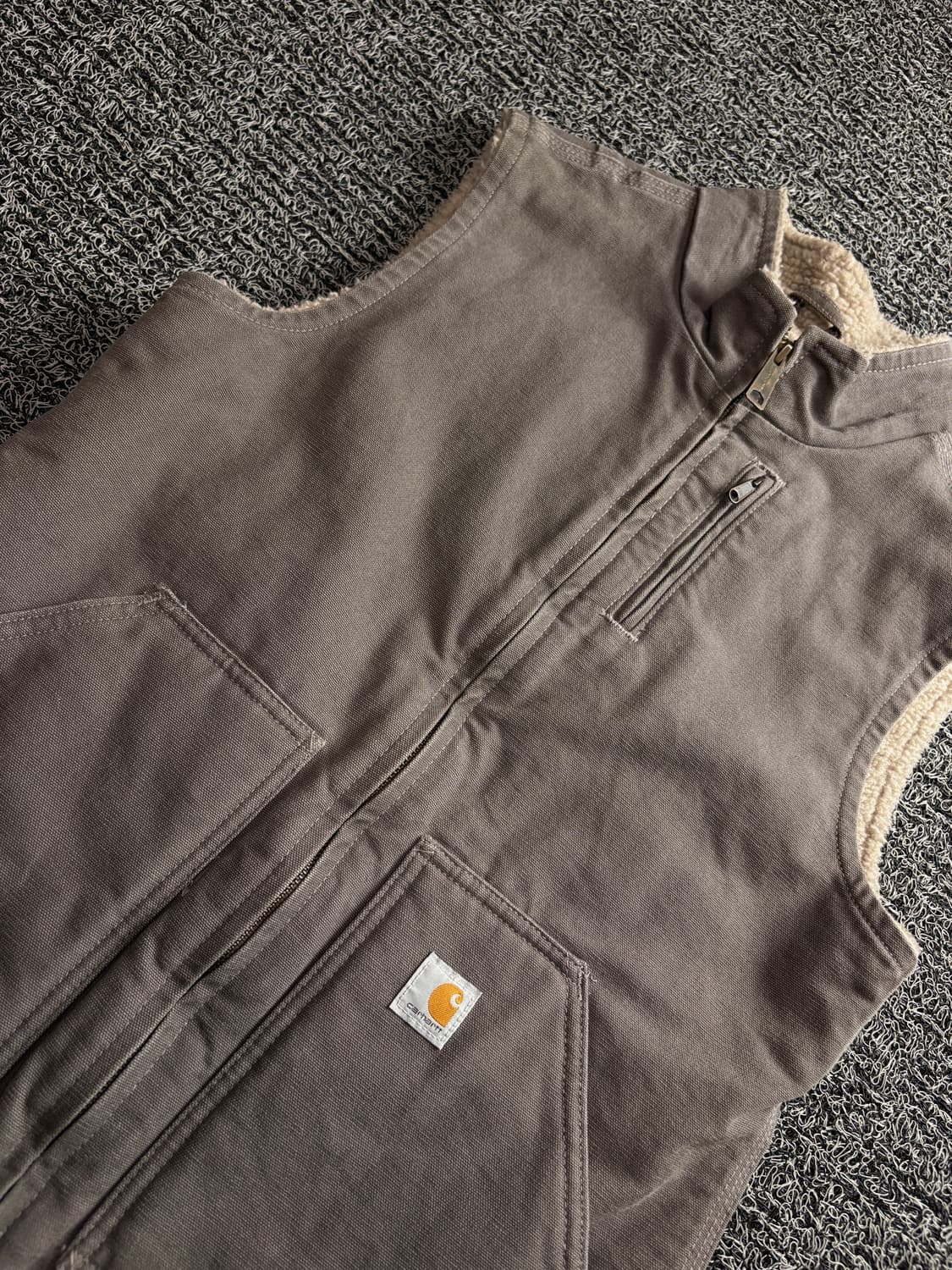 칼하트 아메카지 쉐르파 워크 베스트 4019 상품이미지3