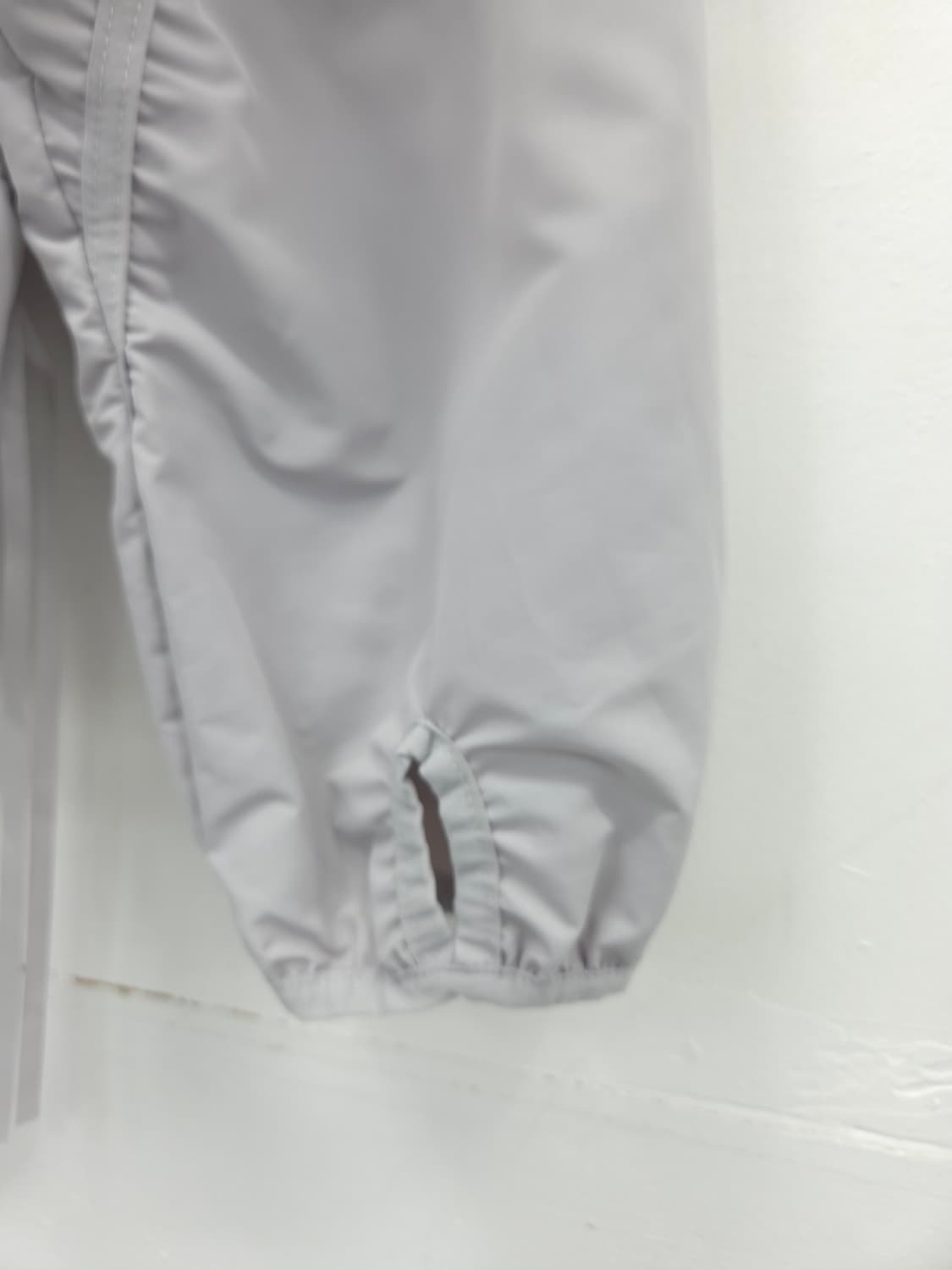 F 나체 NACHE 컷아웃 바람막이 그레이 스트링 디테일 윈드브레이커 상품이미지5