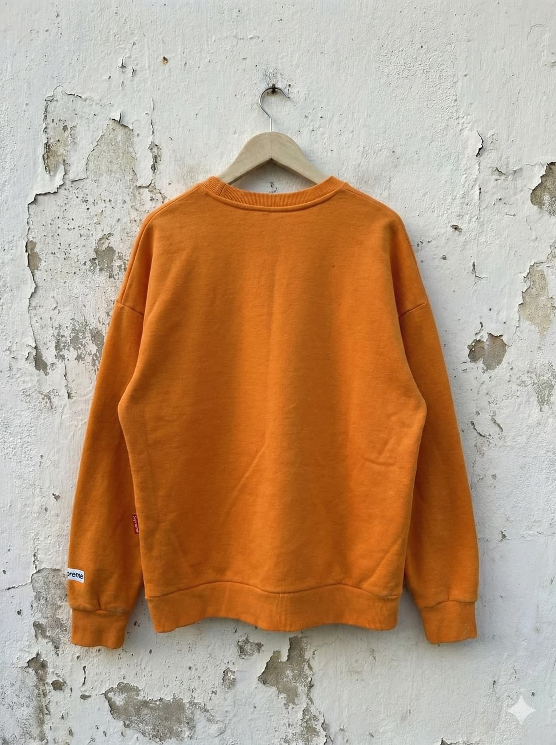 Vintage Supreme 'Cheers' Sweatshirt 상품이미지2