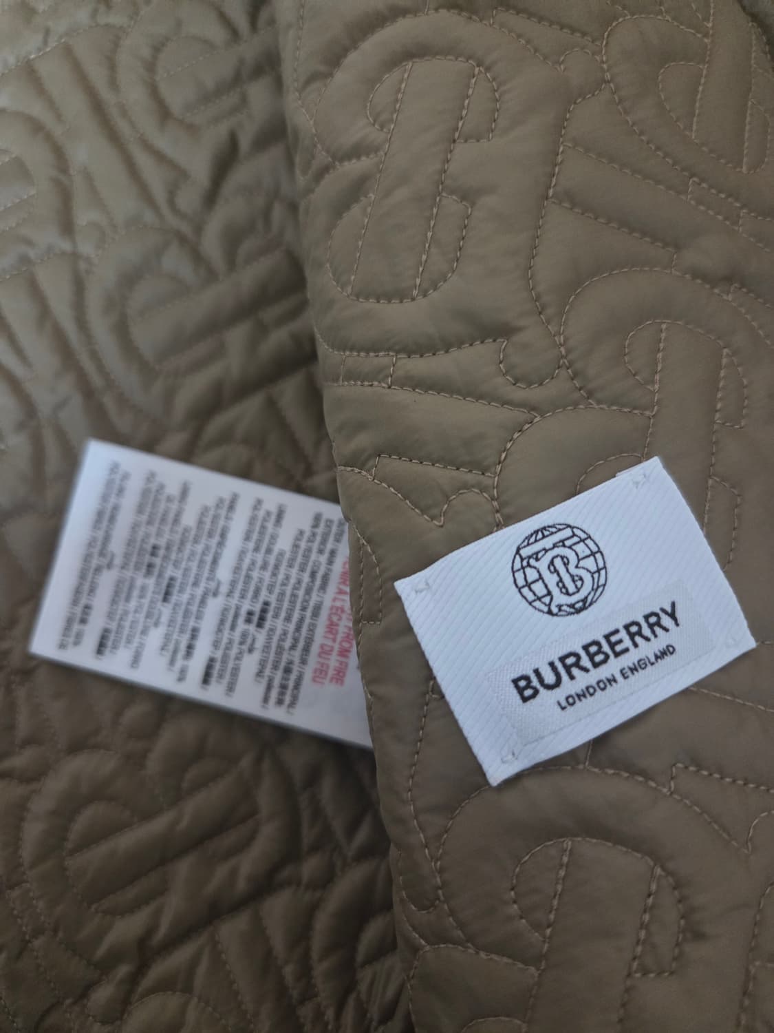 새상품 ㅡ 버버리 퀼팅자켓 55 상품이미지4
