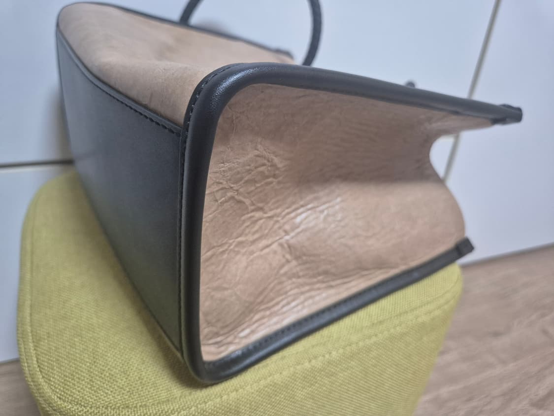 질스튜어트 가방 비건레더 페이퍼백 숄더백 상품이미지4