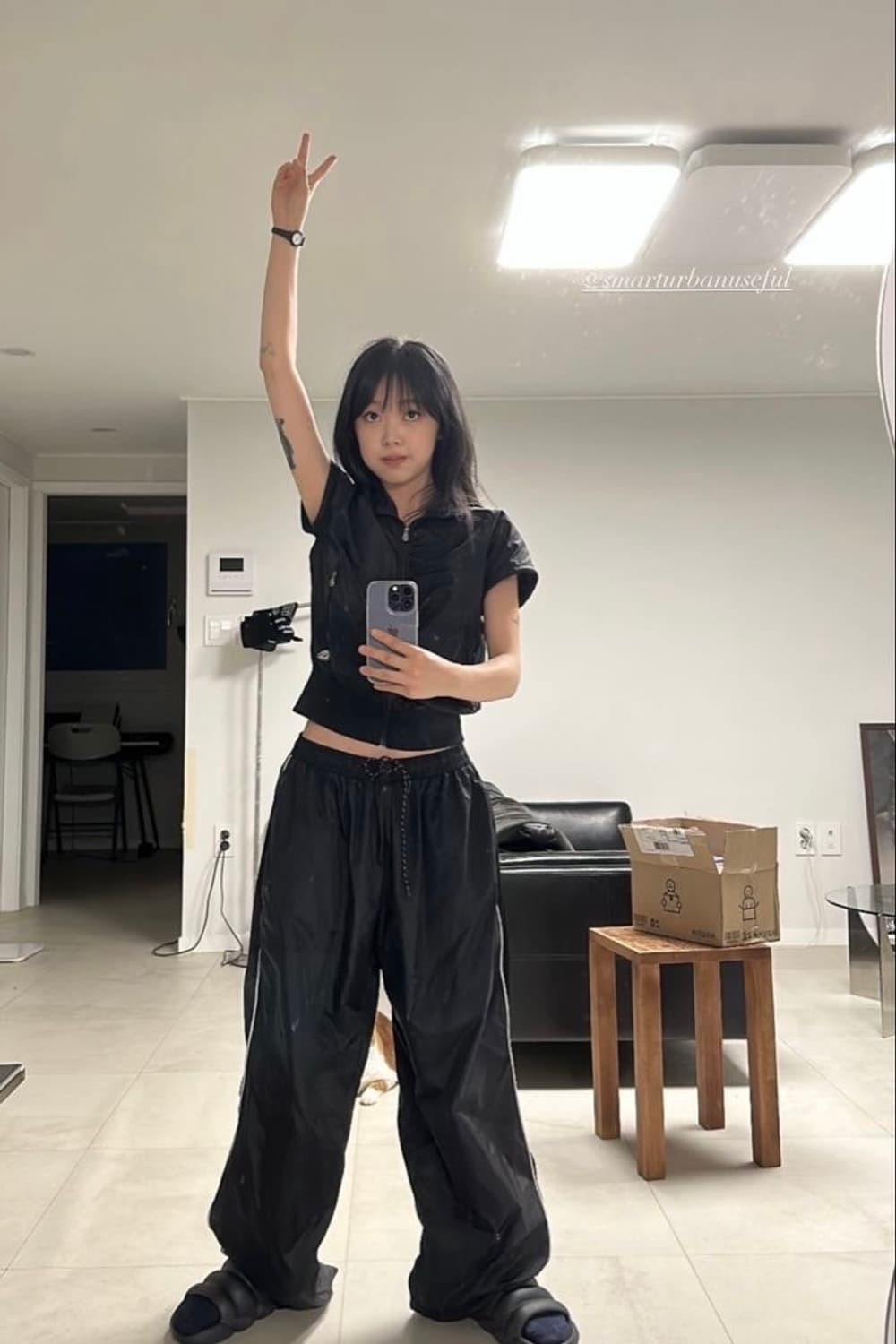 스마트어반유즈풀 코이세이오 퍼커링 윈드브레이커 블랙 상품이미지2