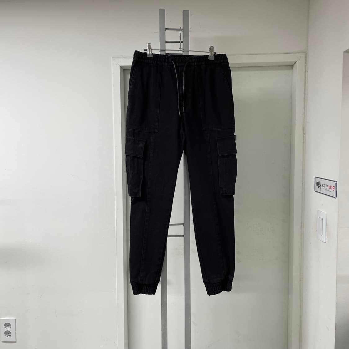 2022 준지 흑청 카고 조거 팬츠 44 상품이미지1