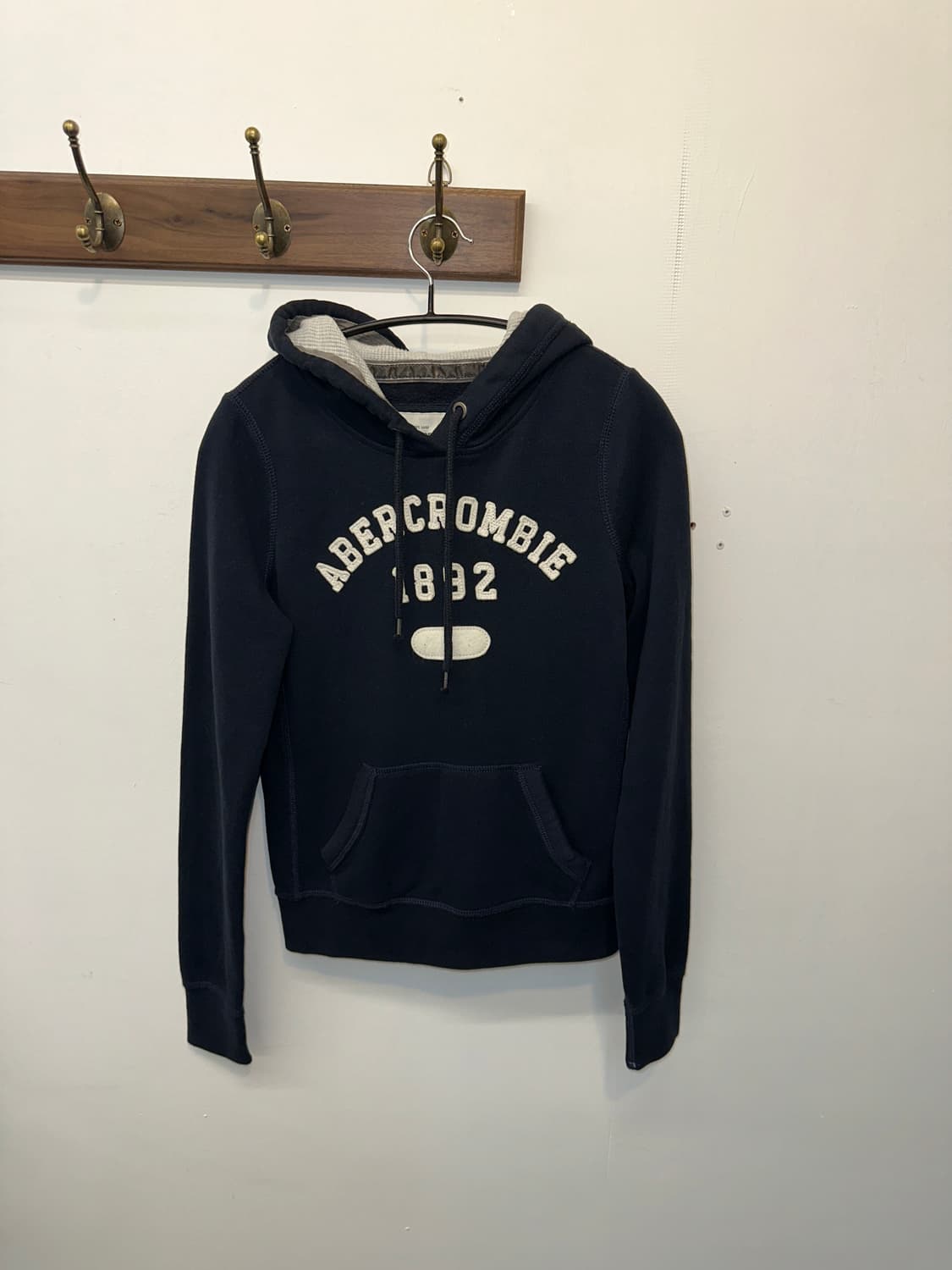 아베크롬비 딱붙핏 아치 스펠아웃 로고 후드 s (네이비) 상품이미지2