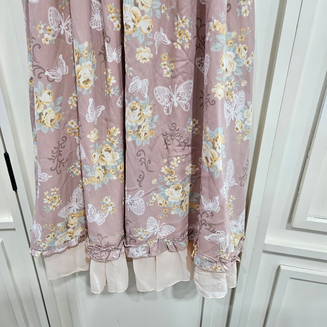 엑시즈팜(Axes Femme) 로즈 버터플라이 프릴 원피스 상품이미지3