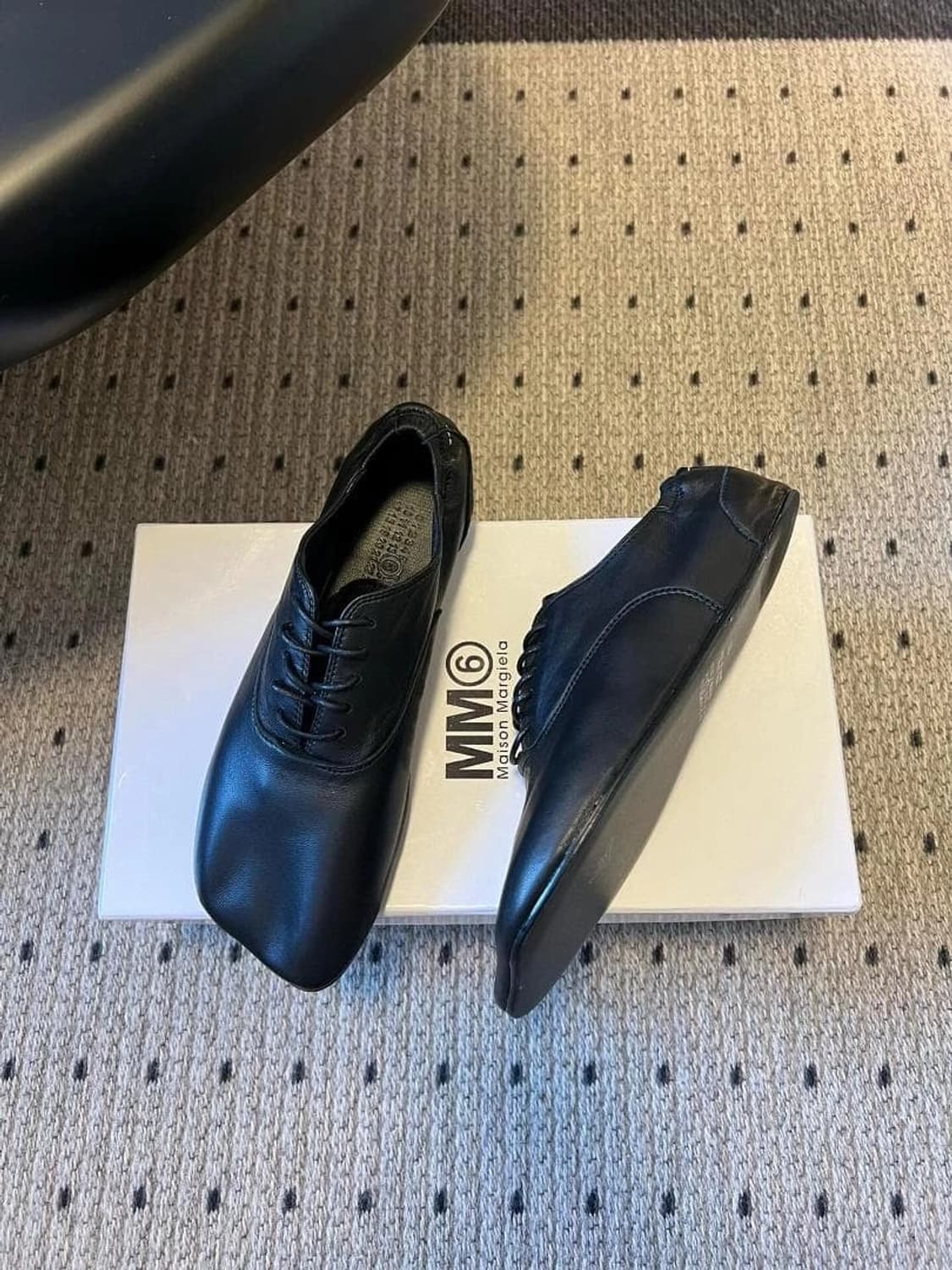 MM6 메종 마르지엘라 블랙 레이스업 슈즈 상품이미지4