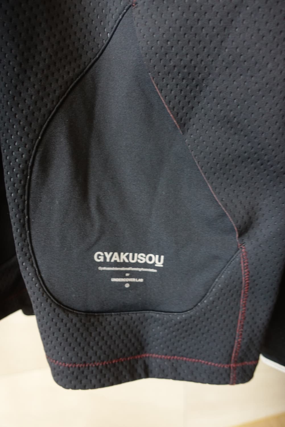 [XL-105] 나이키 x 갸쿠소우(GYAKUSOU) 러닝 집업 스웨트 상품이미지2