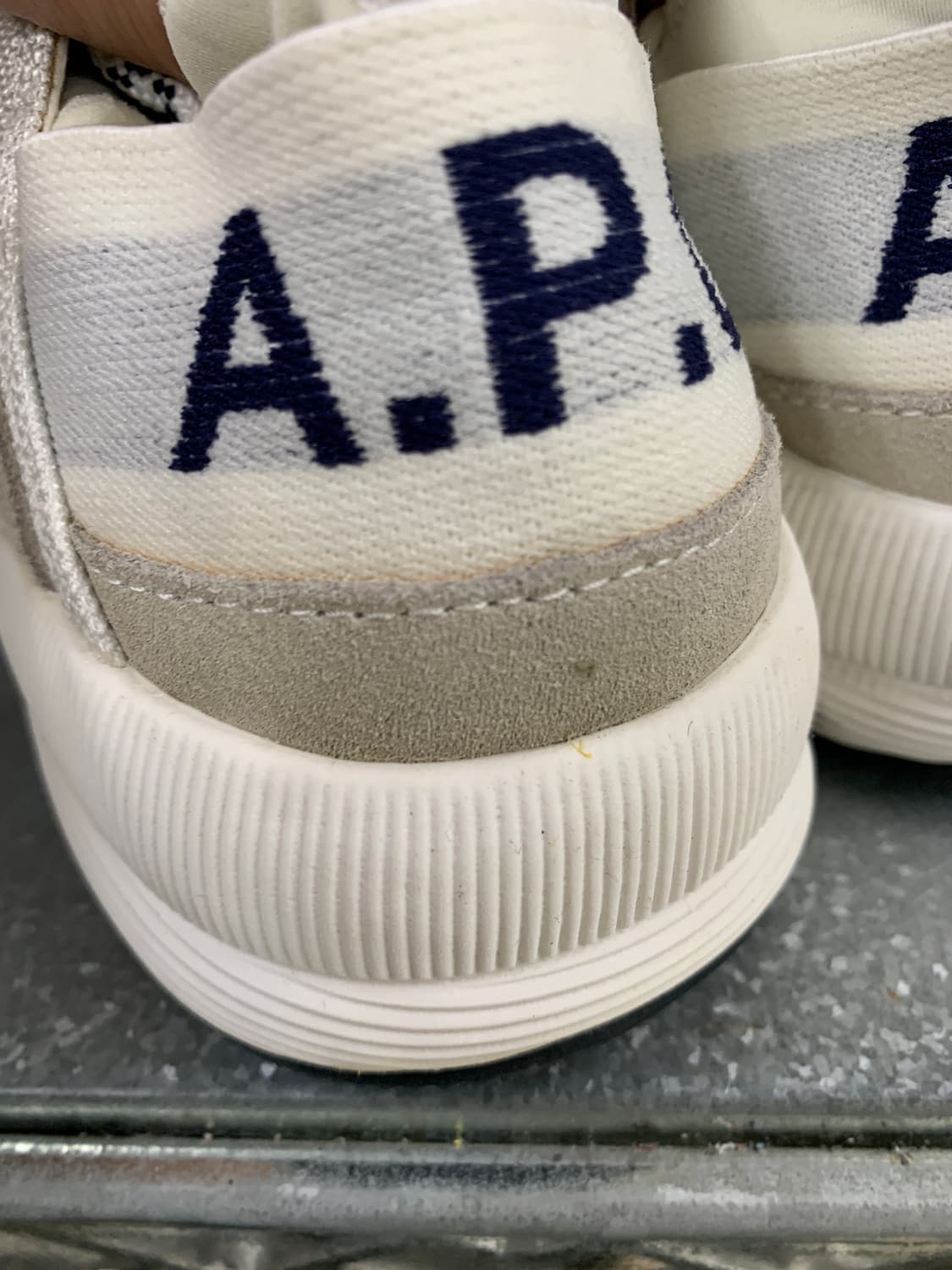 아페쎄 런 어라운드 화이트 37(235) 상품이미지5