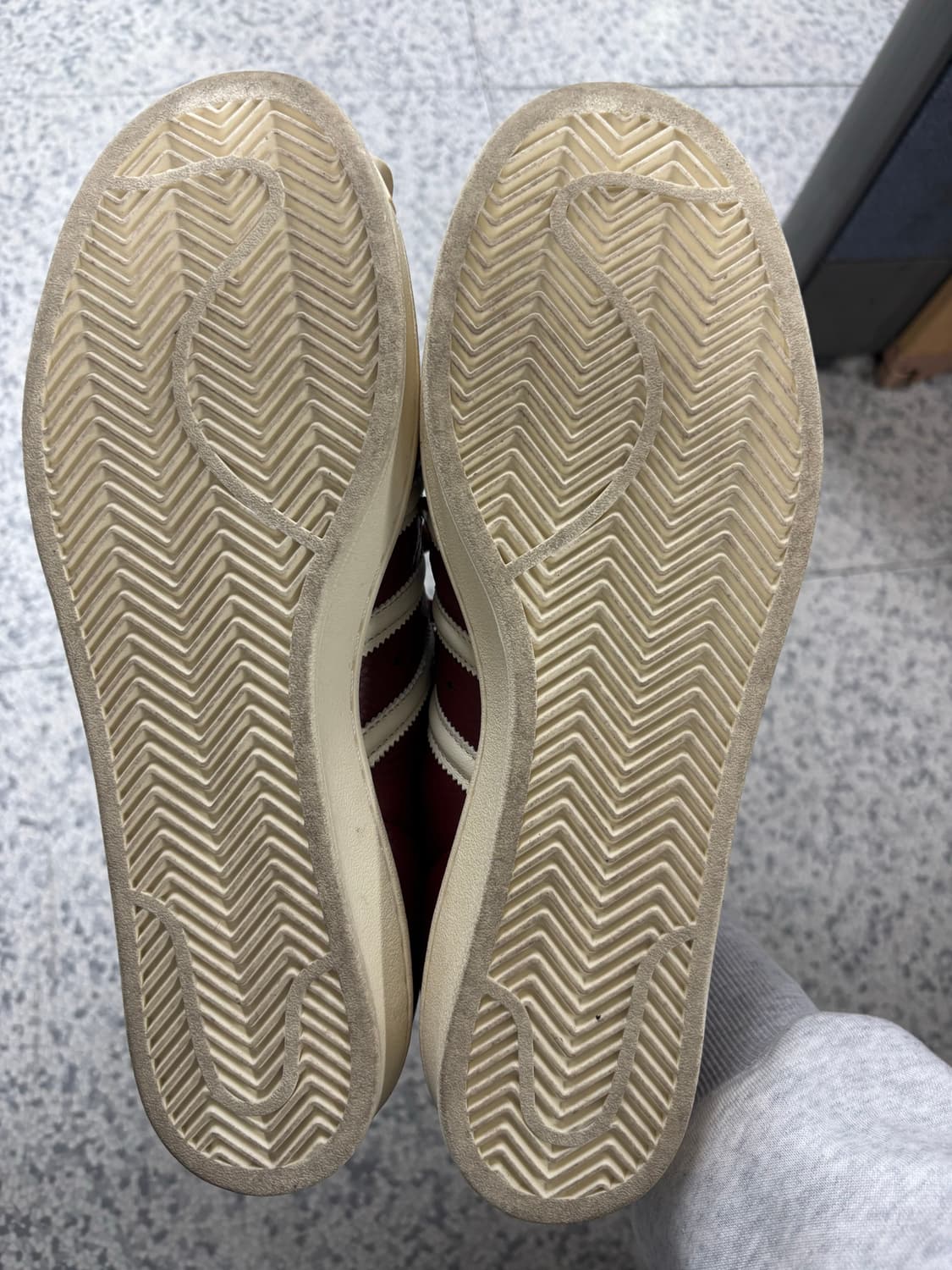 아디다스 떠그 클럽 슈퍼스타 빈티지 버건디 크림 화이트 상품이미지4