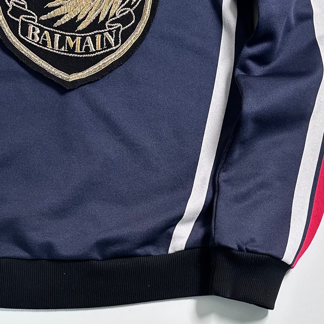 발망 빅 와펜 맨투맨 상품이미지4