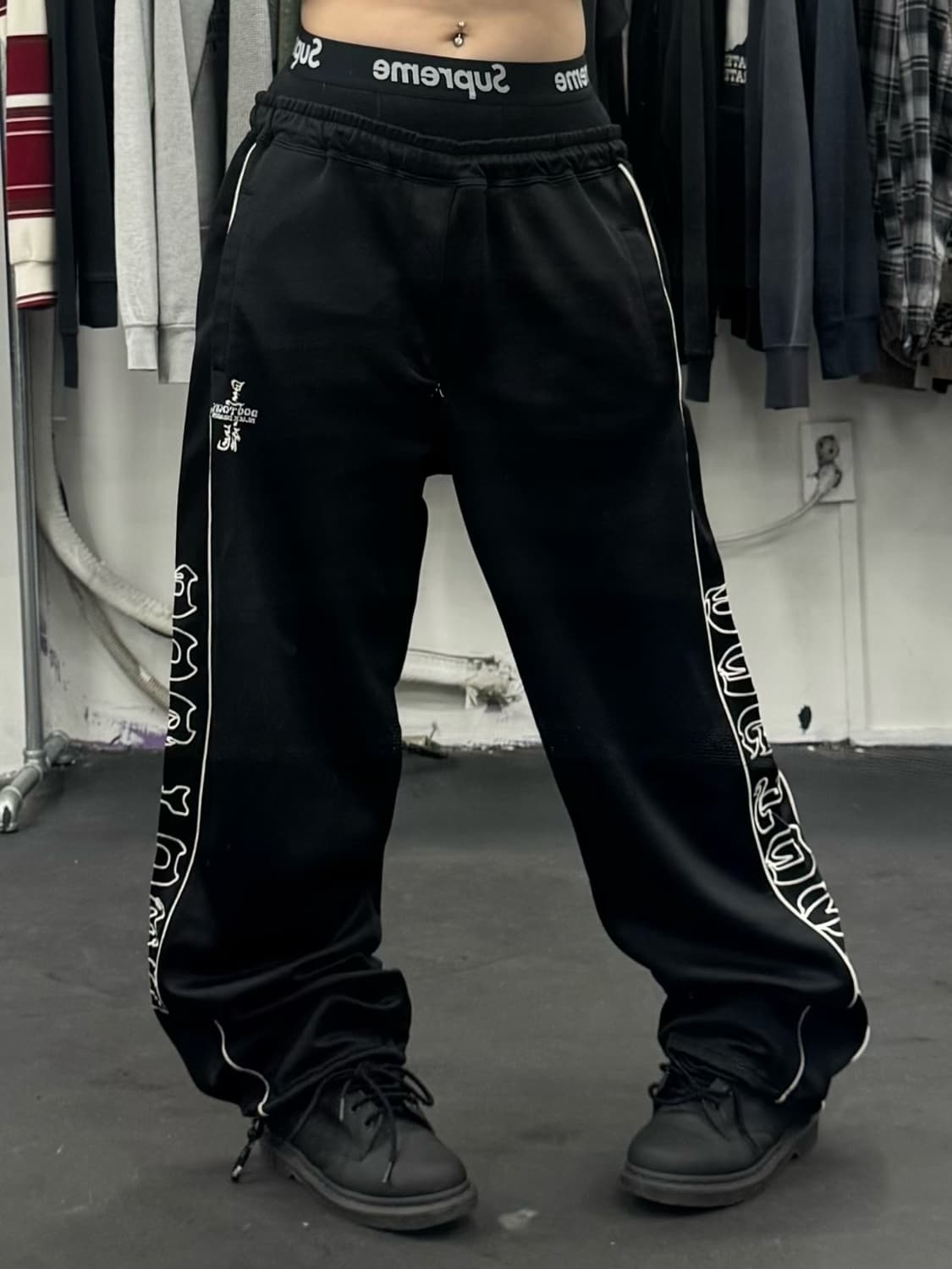 도그타운 사이드 로고 트랙팬츠 상품이미지1