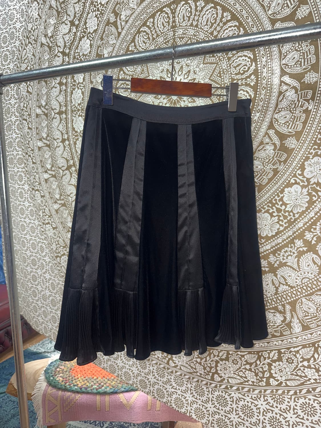 벨벳 플리츠 미디스커트  상품이미지3