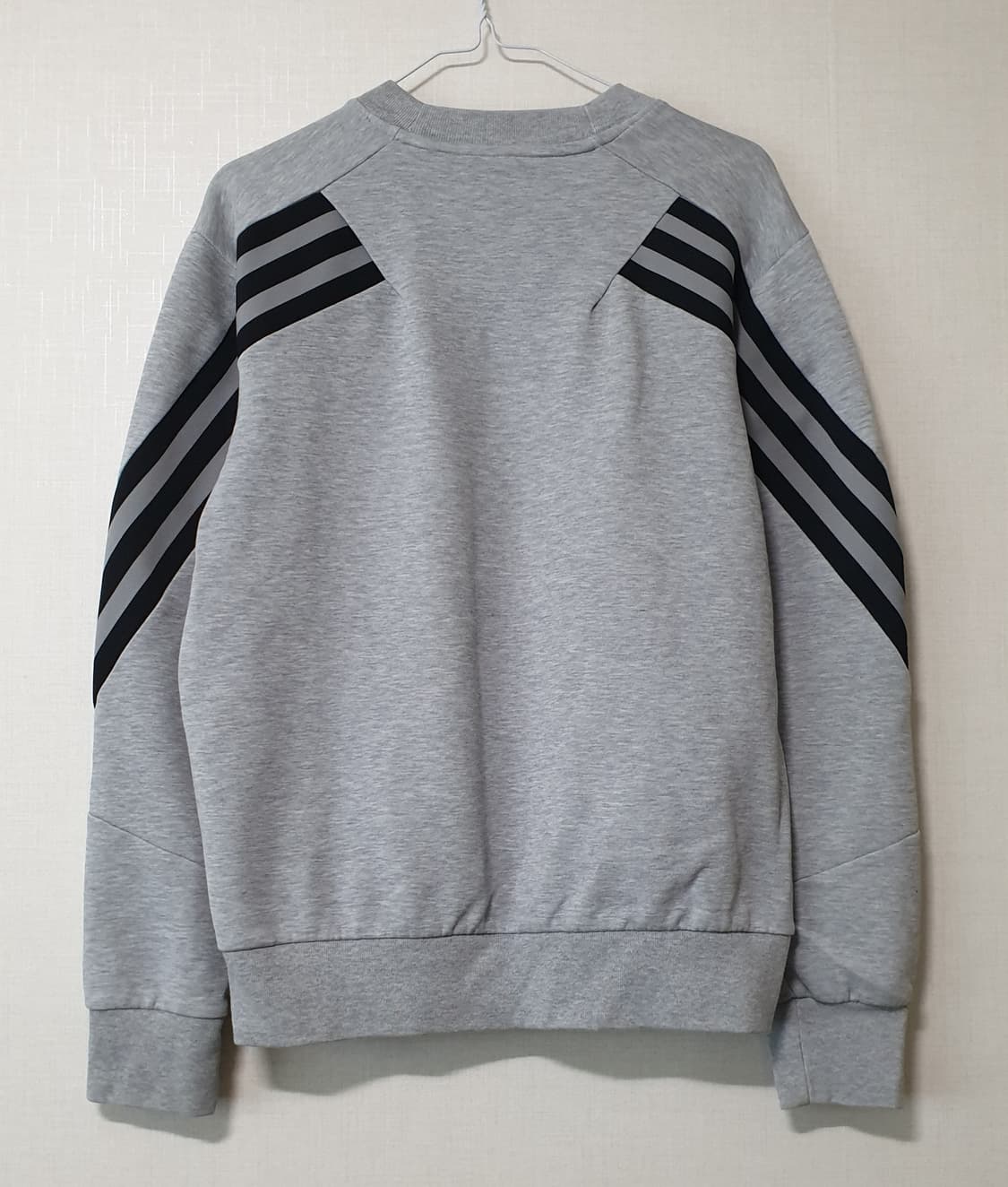 아디다스 맨투맨 M 사이즈 상품이미지2