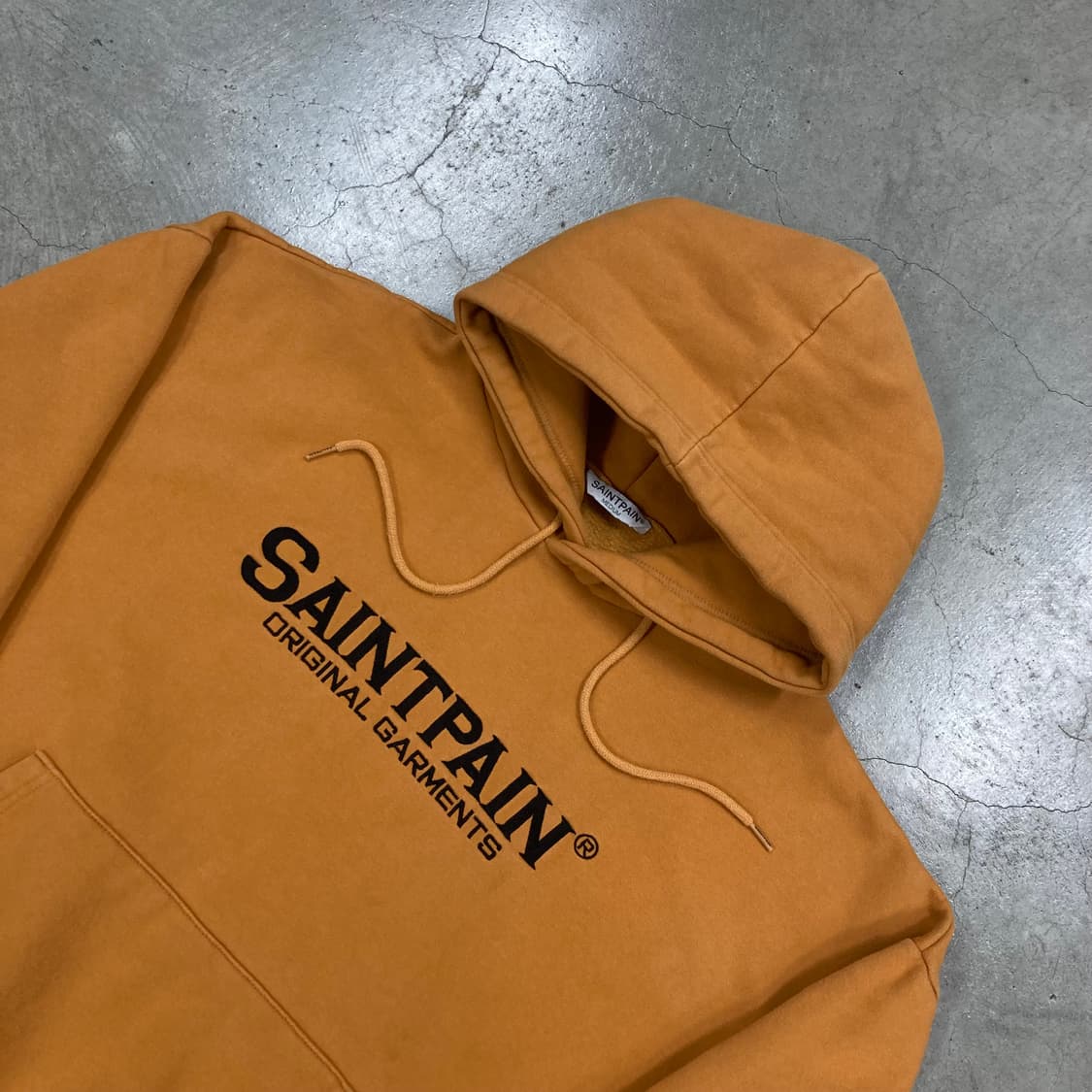 세인트페인 머스타드 컬러 스펠아웃 후드티 상품이미지2